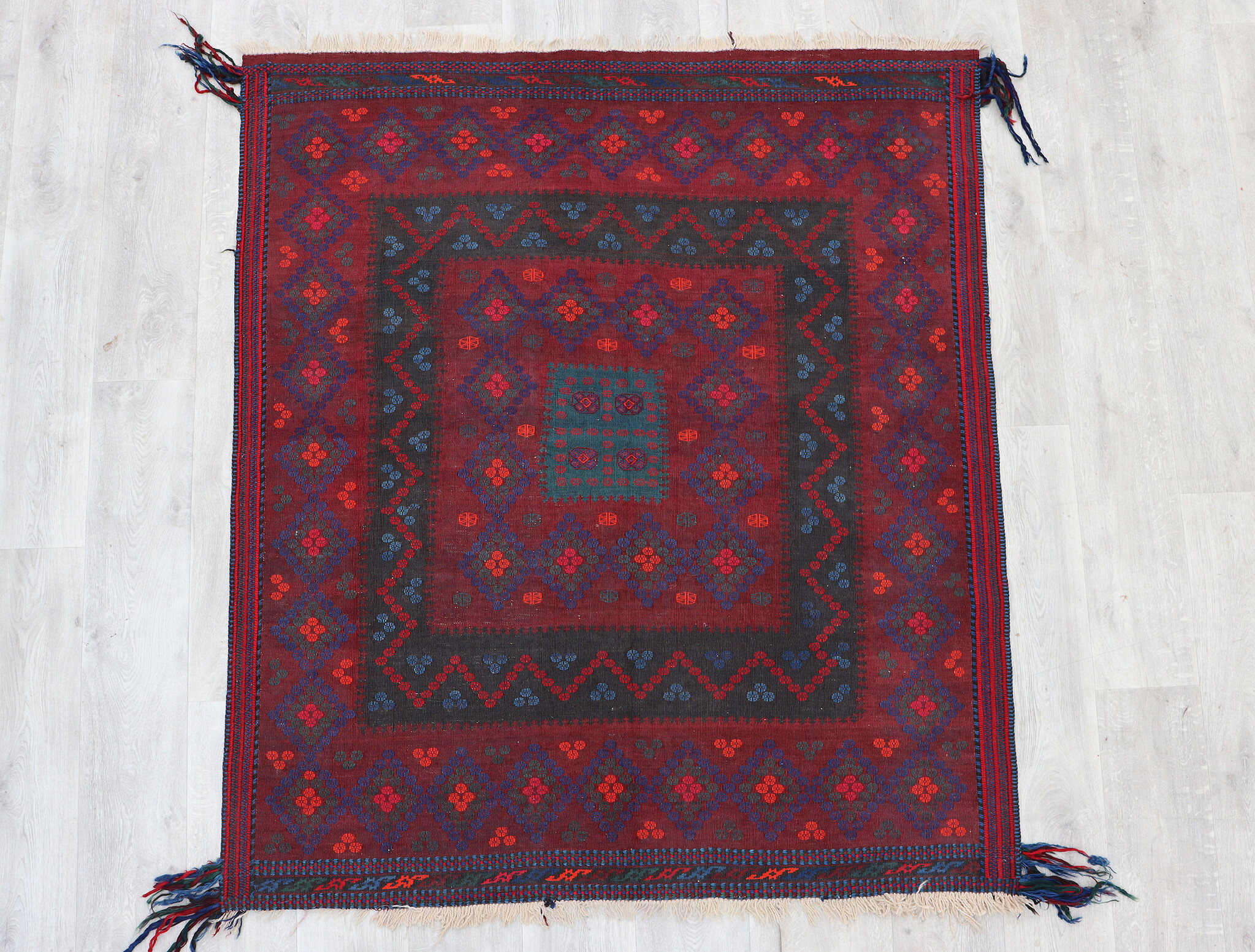 165x146  cm handgewebte nomaden orient Kelim aus Afghanistan sofrah Nr:  79