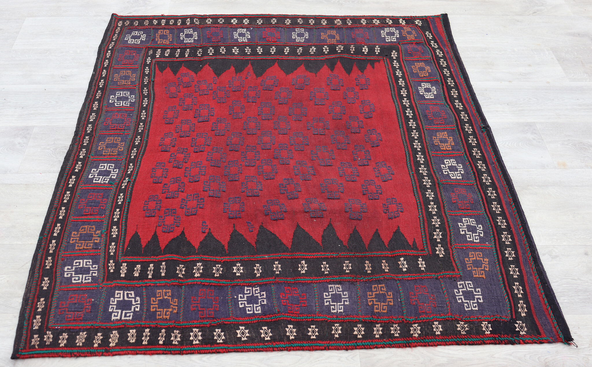 135x122  cm  oriental Handmade nomadic  kilim from Afghanistan sofrah No: 64