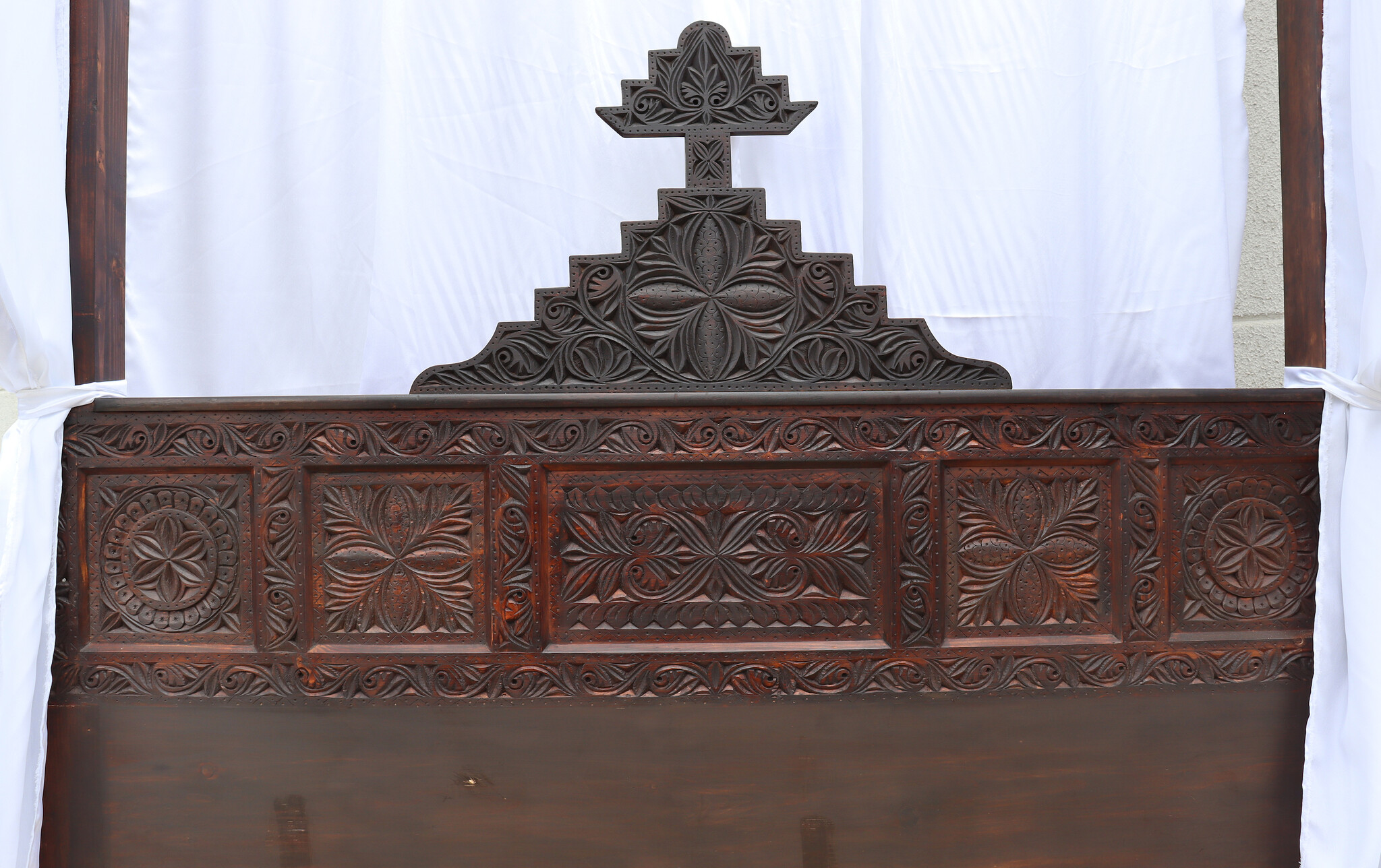 bedroom set orient hand-carved solid wood bed double bed bedside table Four poster bed with satin curtains Nuristan Afghanistan 23