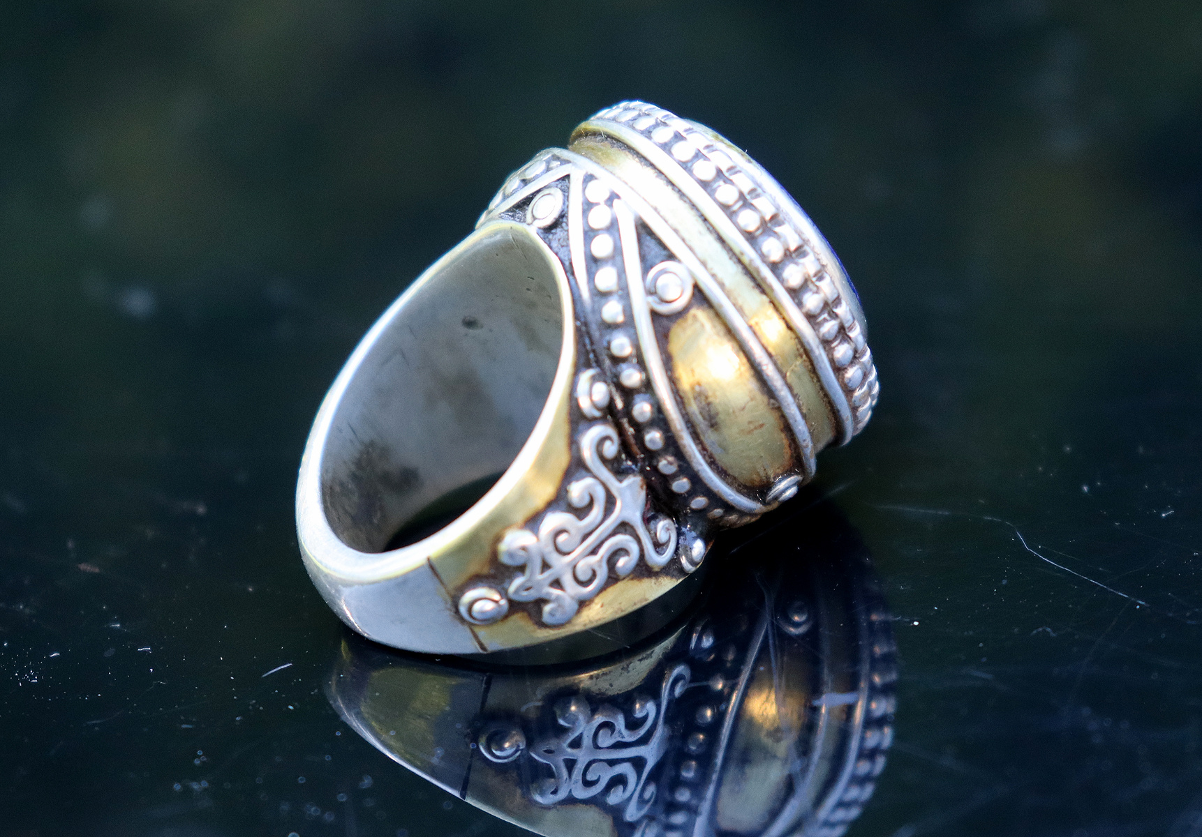 Turkmen Ring  Lapis Lazli seal stone No: 441