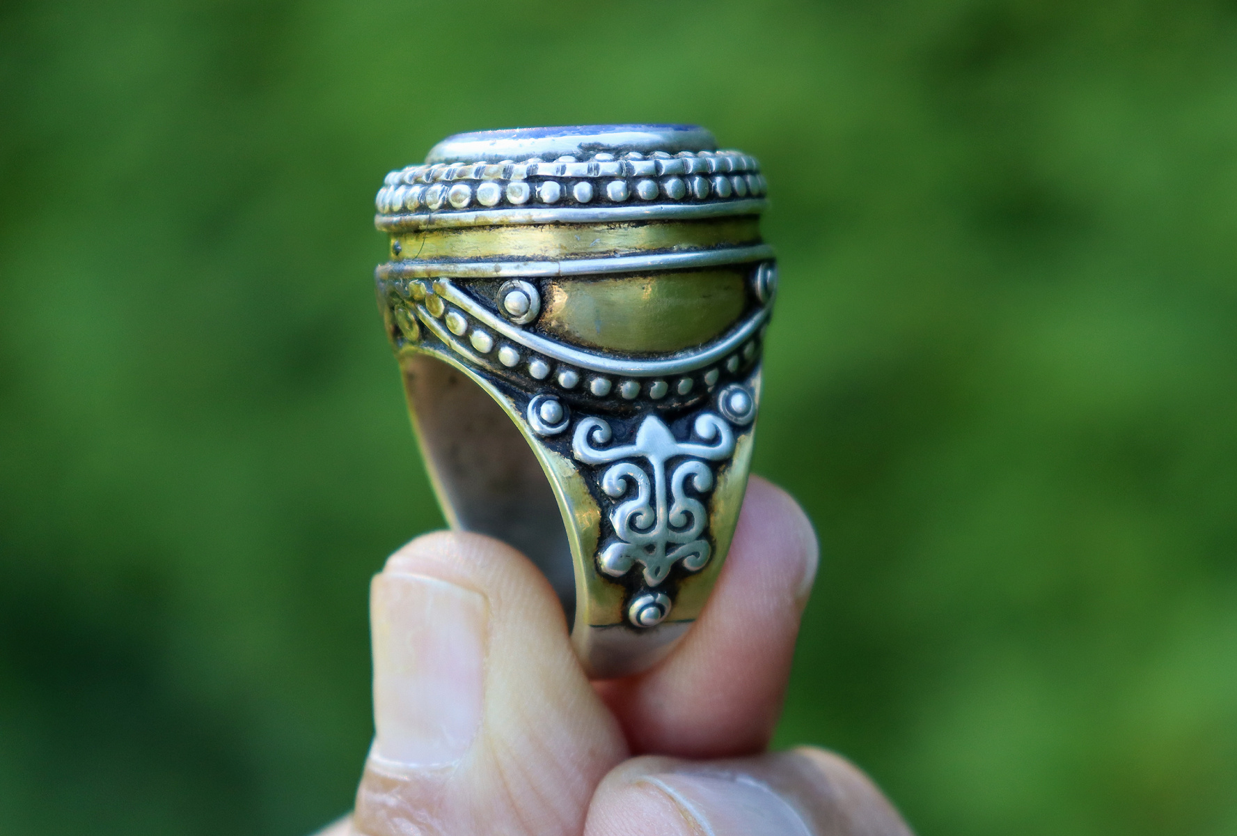 Turkmen Ring  Lapis Lazli seal stone No: 441