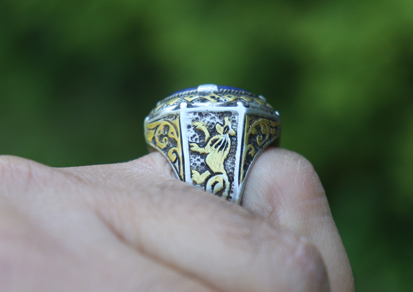 Turkmen Ring  Lapis Lazli seal stone No: 440