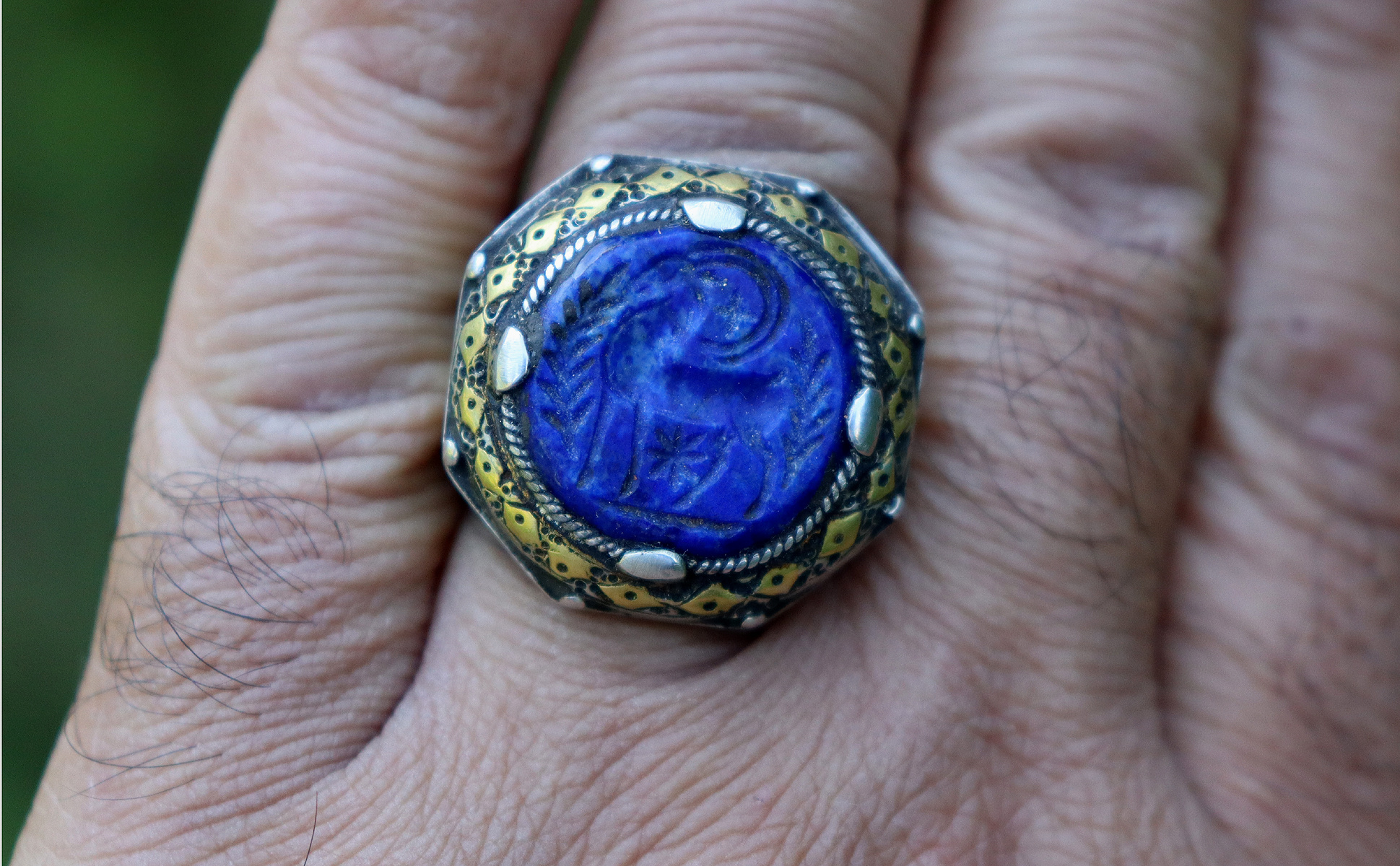 Turkmen Ring  Lapis Lazli seal stone No: 440