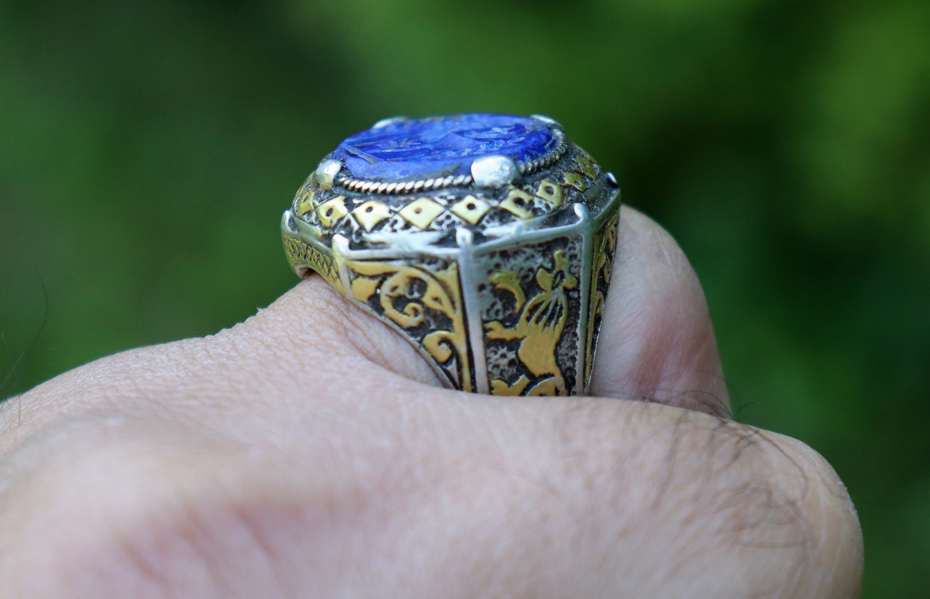 Turkmen Ring  Lapis Lazli seal stone No: 440