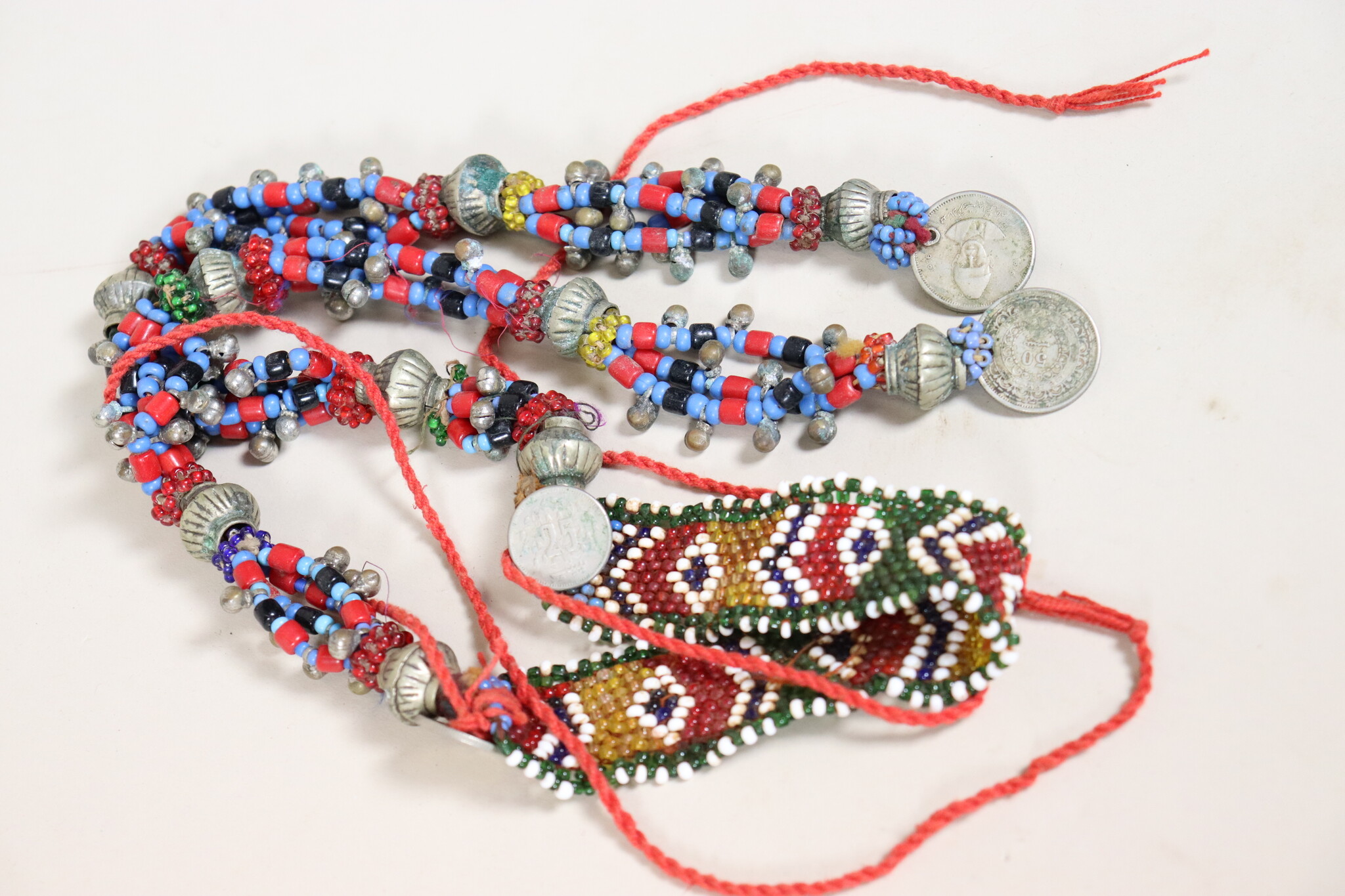 antik Afghan Nomaden orientalische tribal bellydance Kopfschmuck Glas perllen und münzen Afghanistan und Pakistan Nr:23 D