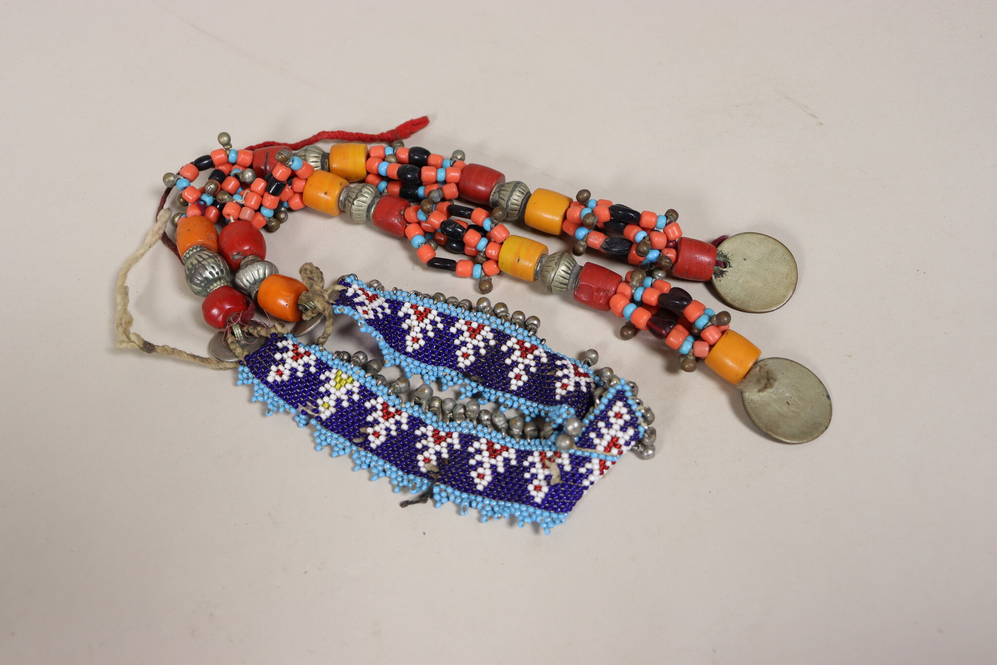 antik Afghan Nomaden orientalische tribal bellydance Kopfschmuck Glas perllen und münzen Afghanistan und Pakistan Nr:23 E