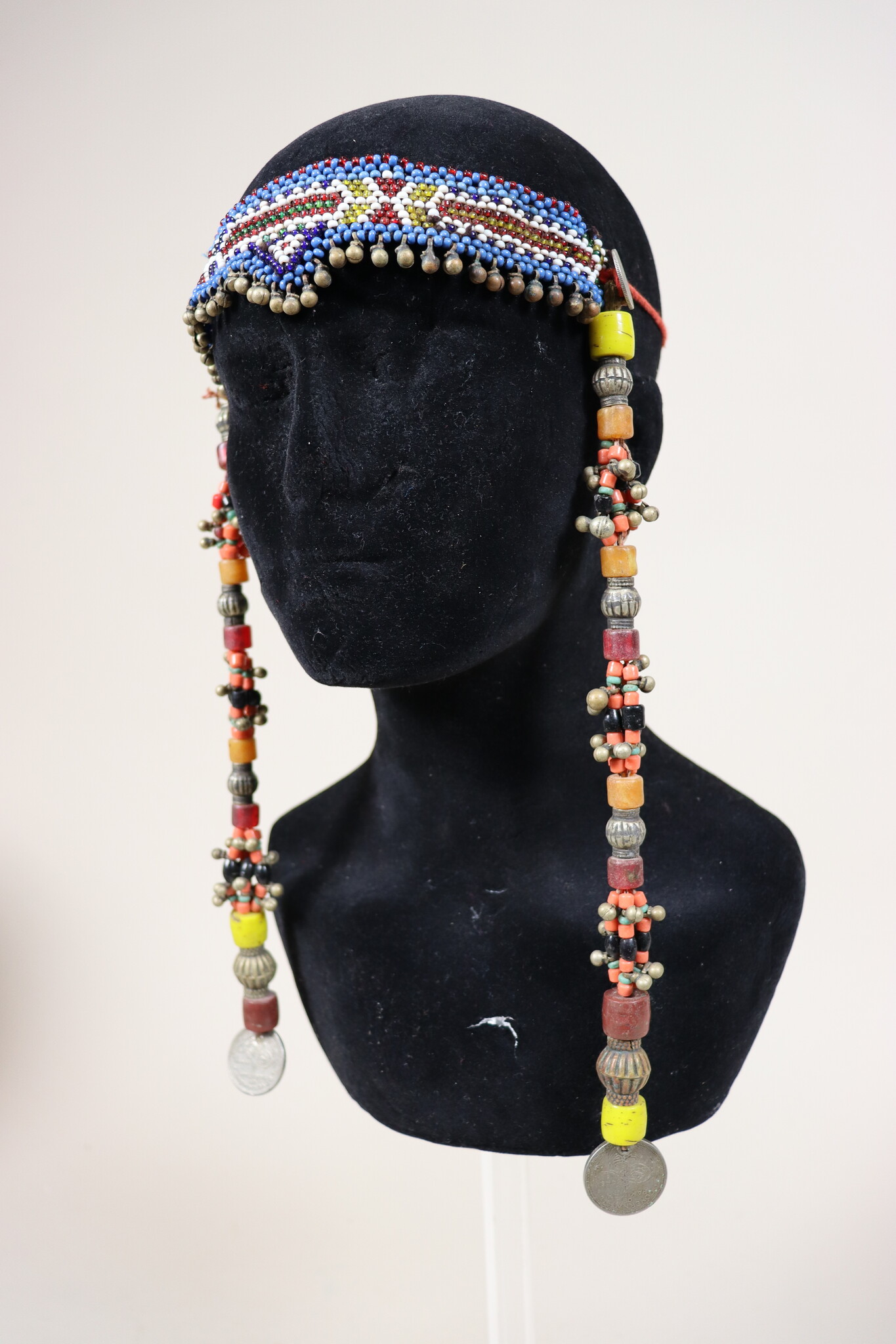 antik Afghan Nomaden orientalische tribal bellydance Kopfschmuck Glas perllen und münzen Afghanistan und Pakistan Nr:23G
