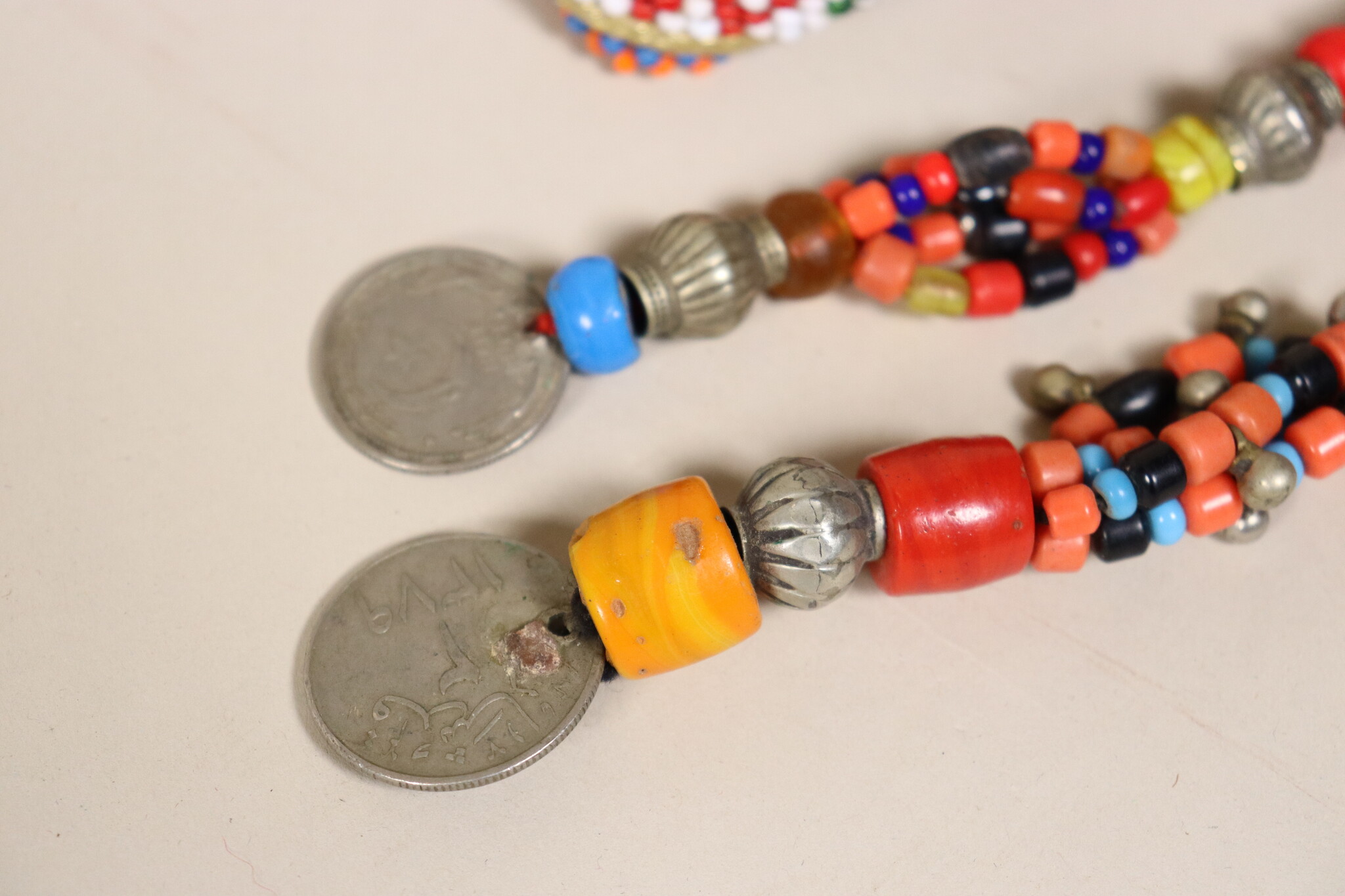 antik Afghan Nomaden orientalische tribal bellydance Kopfschmuck Glas perllen und münzen Afghanistan und Pakistan Nr:23J