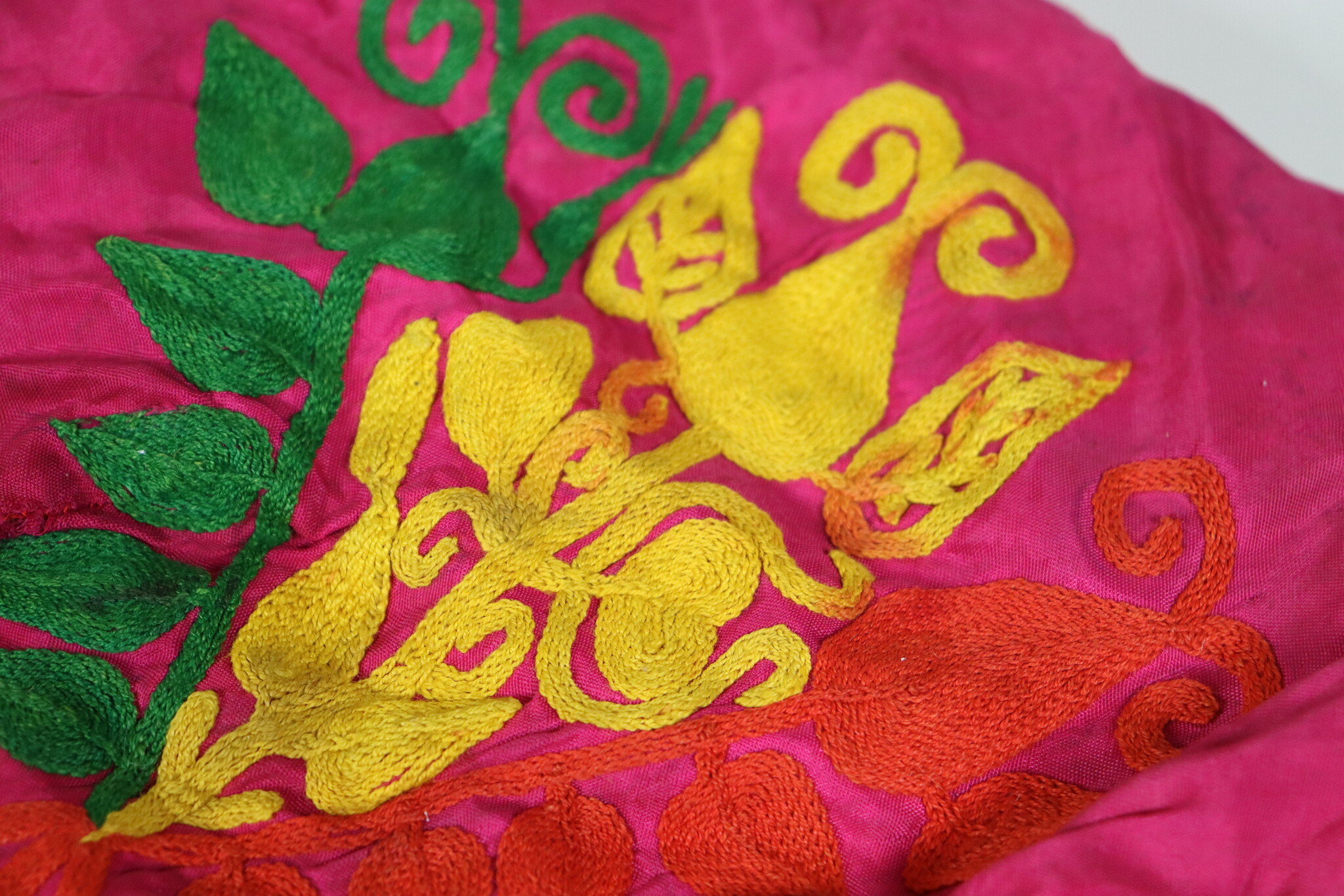 Antique Islamic Vintage tribal silk embroidery Quran Quranbag koranbag Embroidered Bag, Dowry bag Southwest Pakistan sindh Pouch Bokche 23B