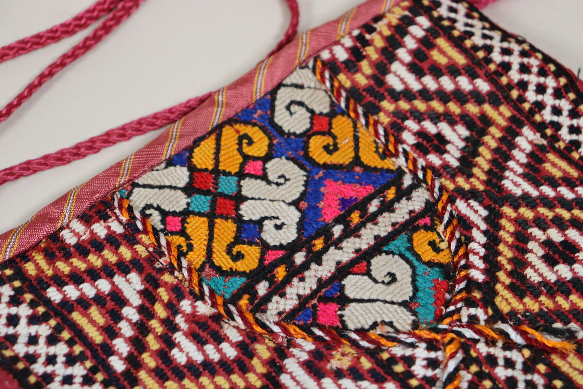 vintag hand embroidered  bag  from Afghanistn and Uzbekistan No:23A