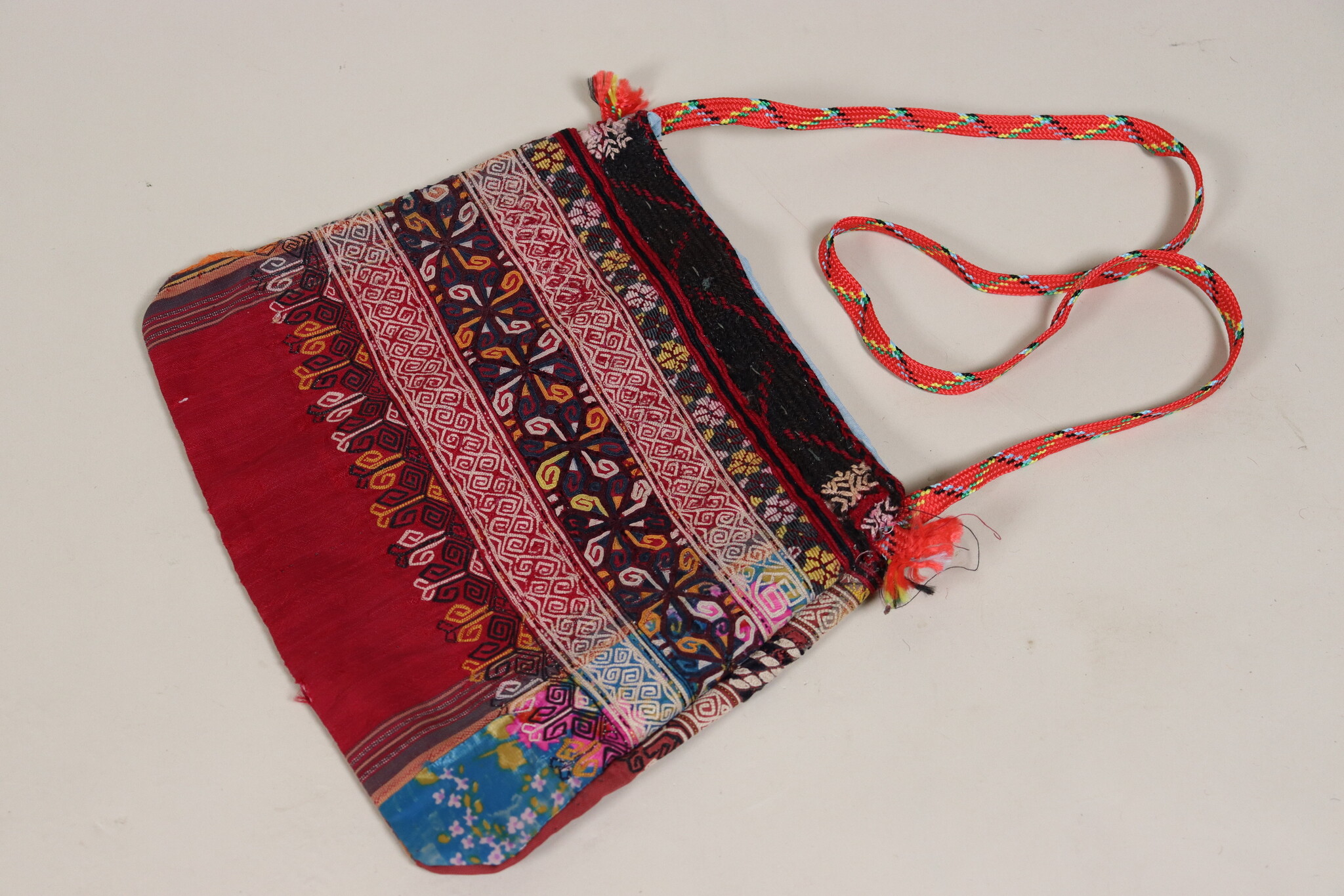 vintag hand embroidered  bag  from Afghanistn and Uzbekistan No:23C