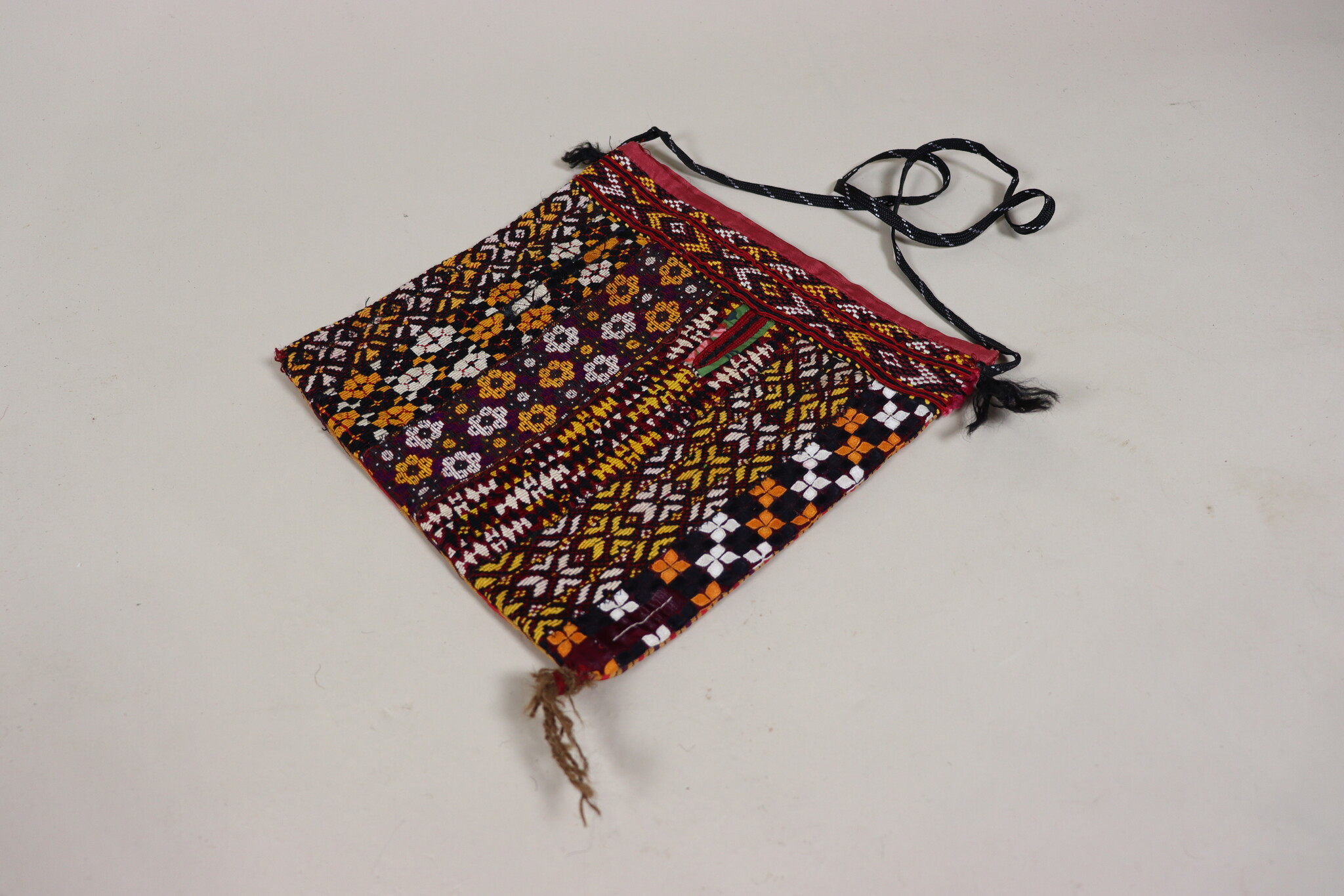 vintag hand embroidered  bag  from Afghanistn and Uzbekistan No:23D