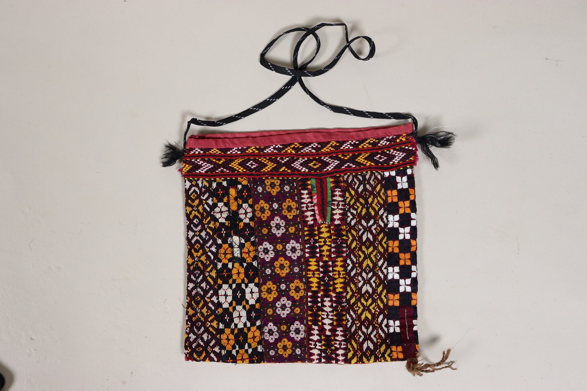 vintag hand embroidered  bag  from Afghanistn and Uzbekistan No:23D