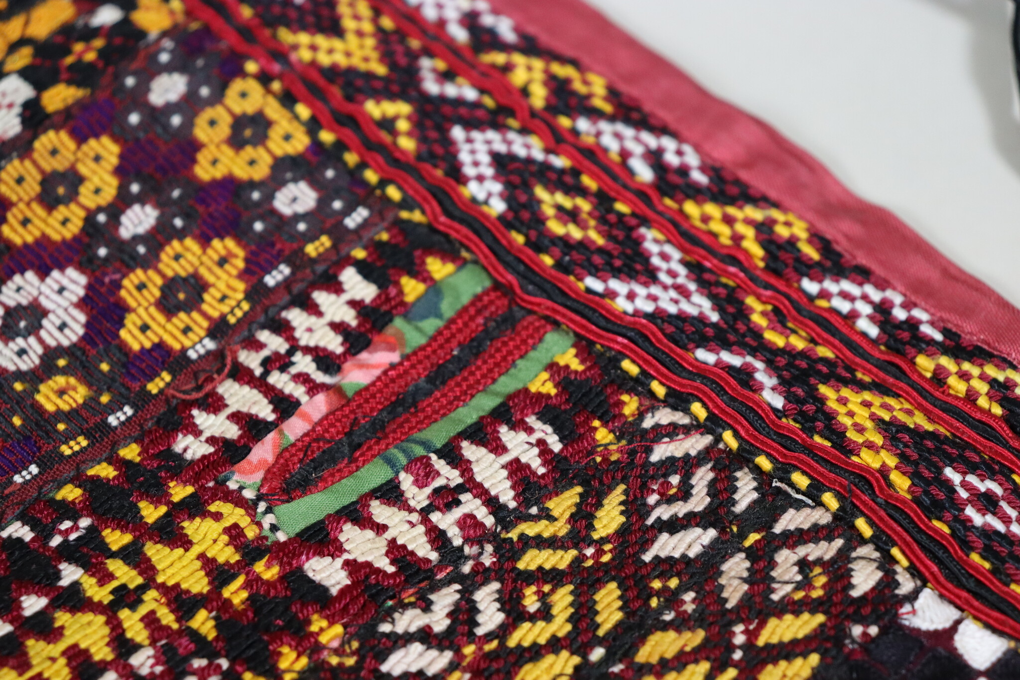 vintag hand embroidered  bag  from Afghanistn and Uzbekistan No:23D