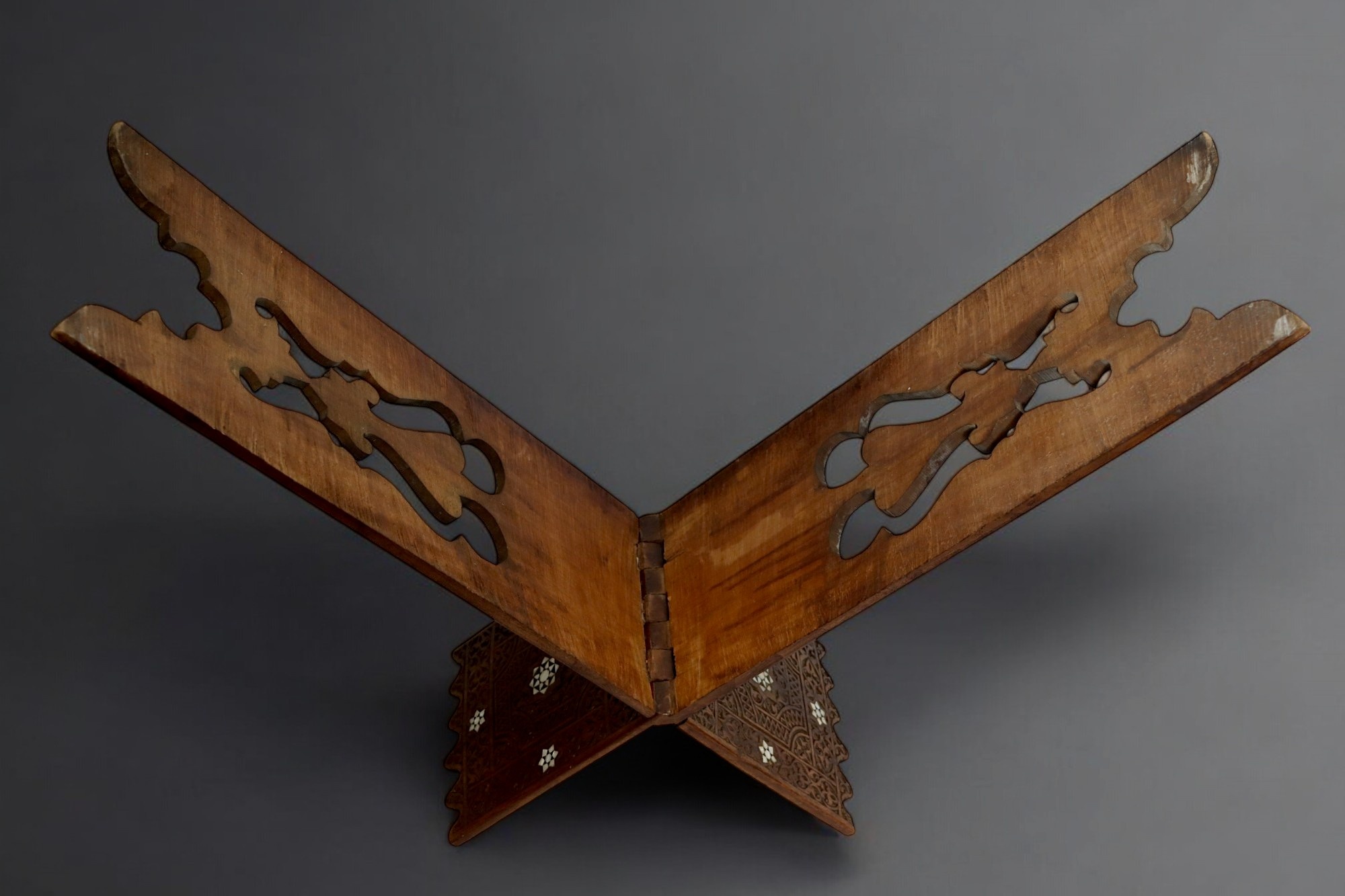 Antique hand-carved Ottoman Islamic Qur'an stand wood Inlaid Qur'an Koran Stand No:B