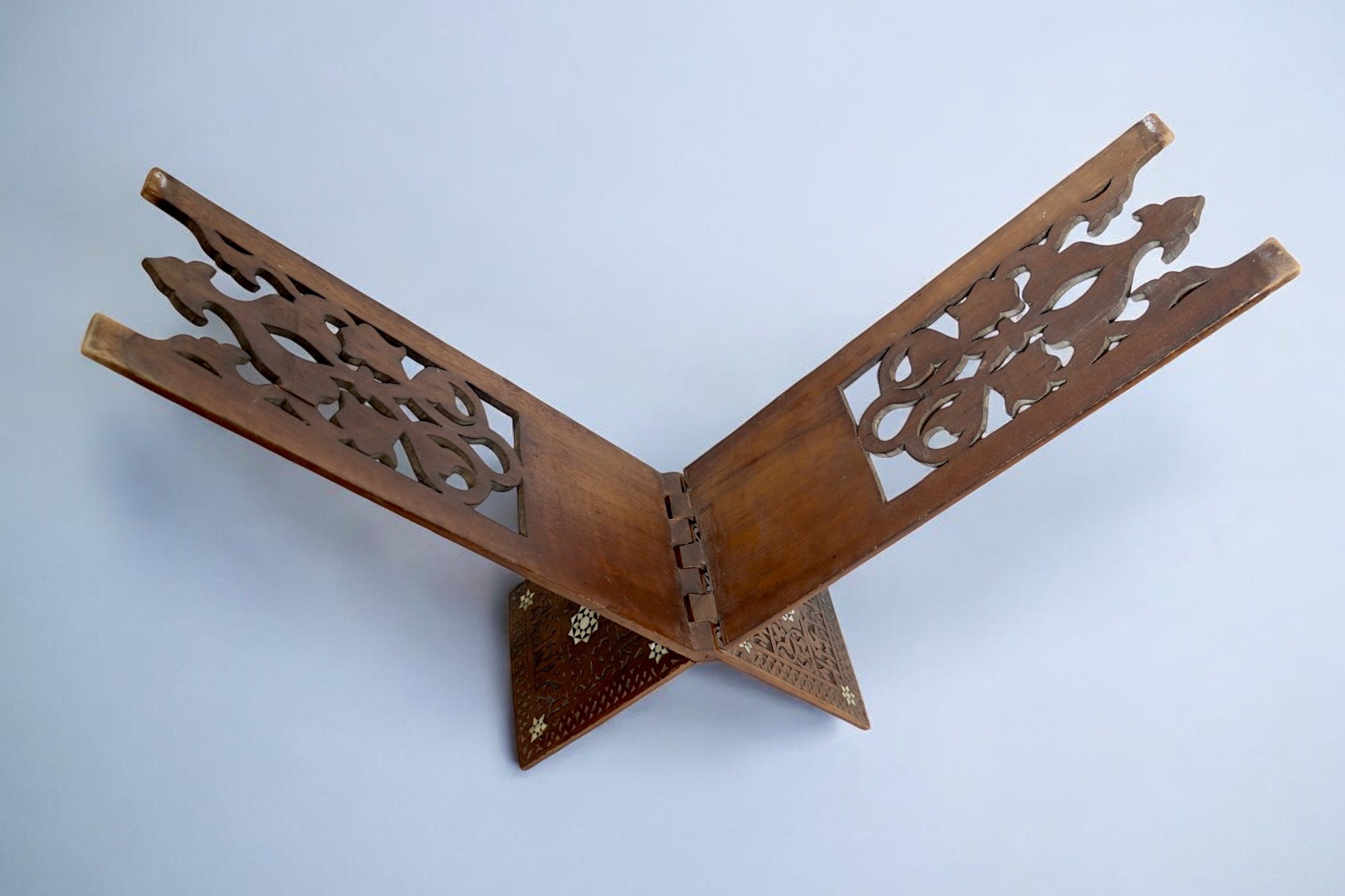 Antique hand-carved Ottoman Islamic Qur'an stand wood Inlaid Qur'an Koran Stand No:A