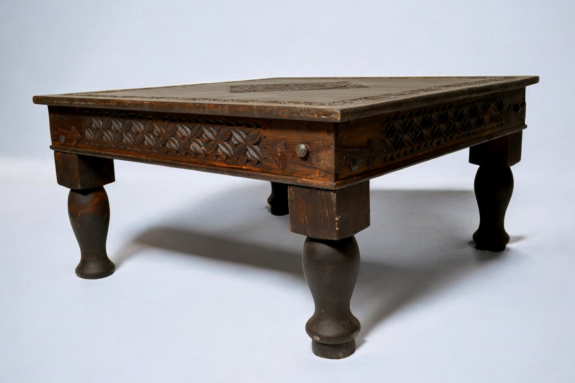 100x100 cm antique-look orient solid wood hand-carved table living room table coffee table Nuristan Afghanistan 24
