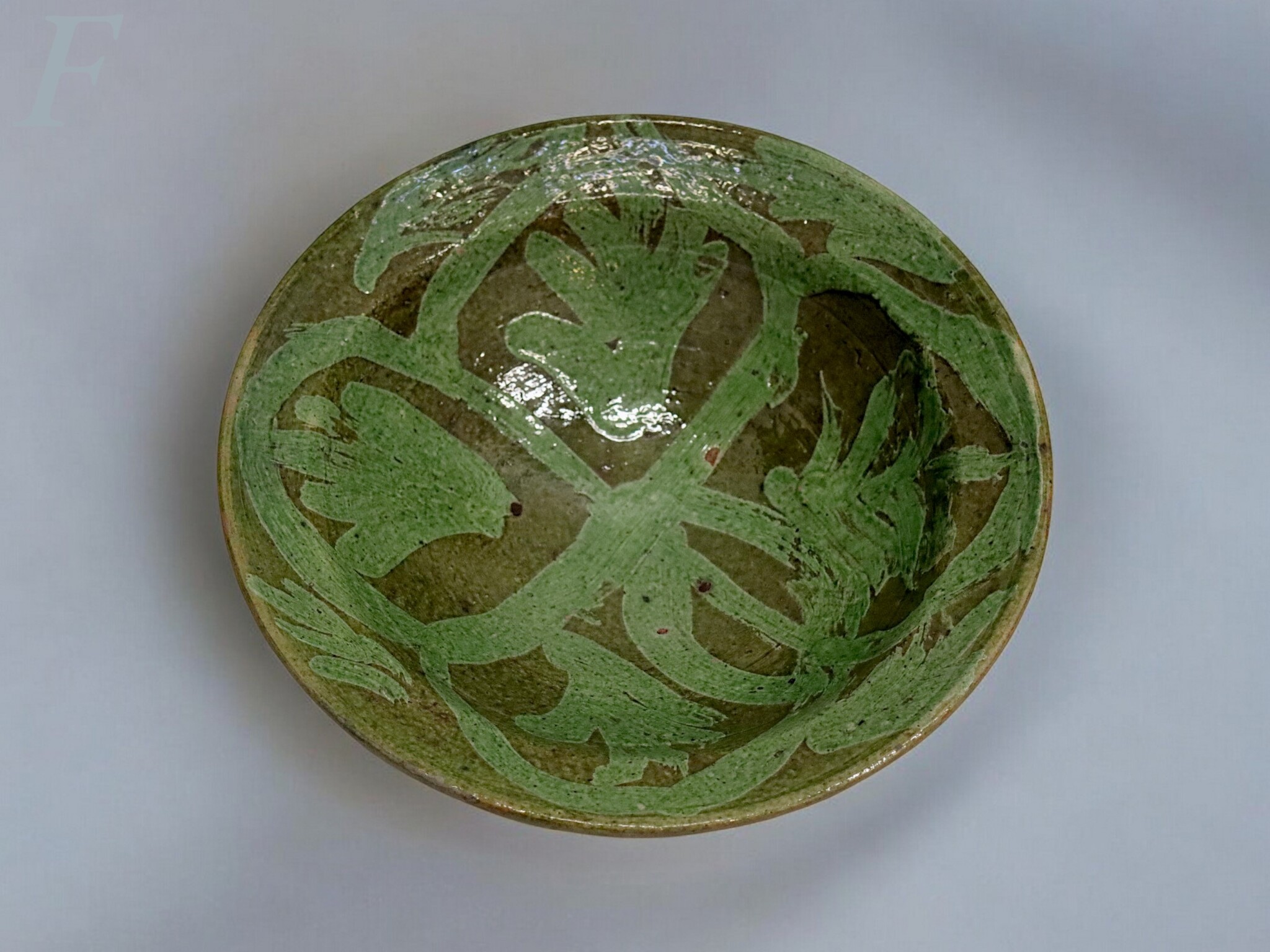 1 Stück  handgefertigt Keramik Teller aus  Swat-Tal Pakistan und Südafghanistan Grün Nr. 24
