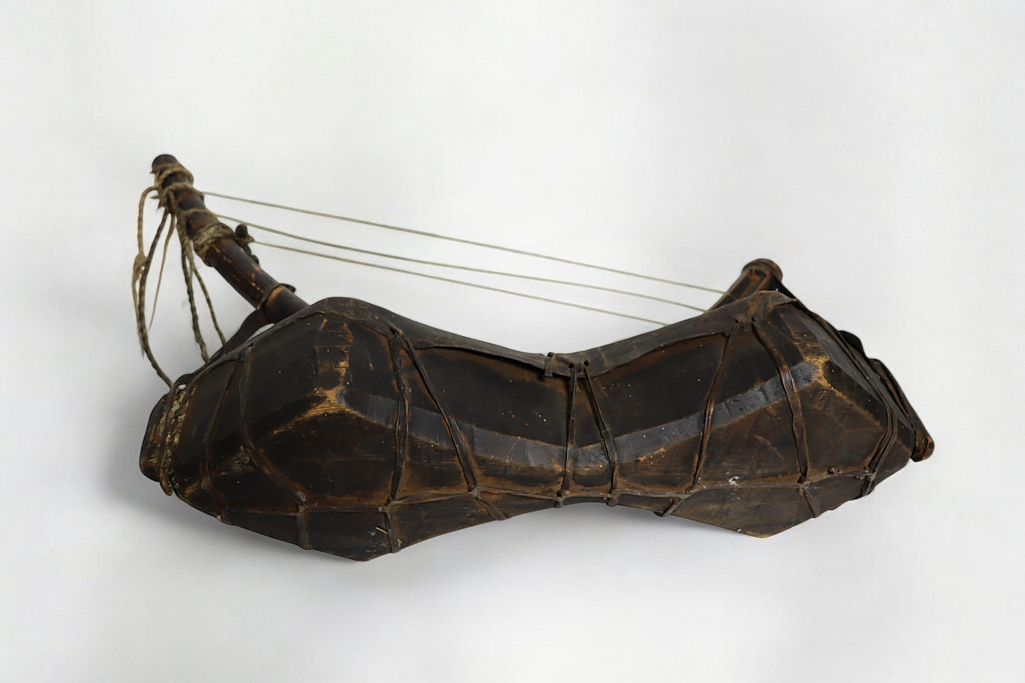 antik orient exotische Musikinstrument afghanistan Nuristan kohistan harp waj wuj musik Nr:25A