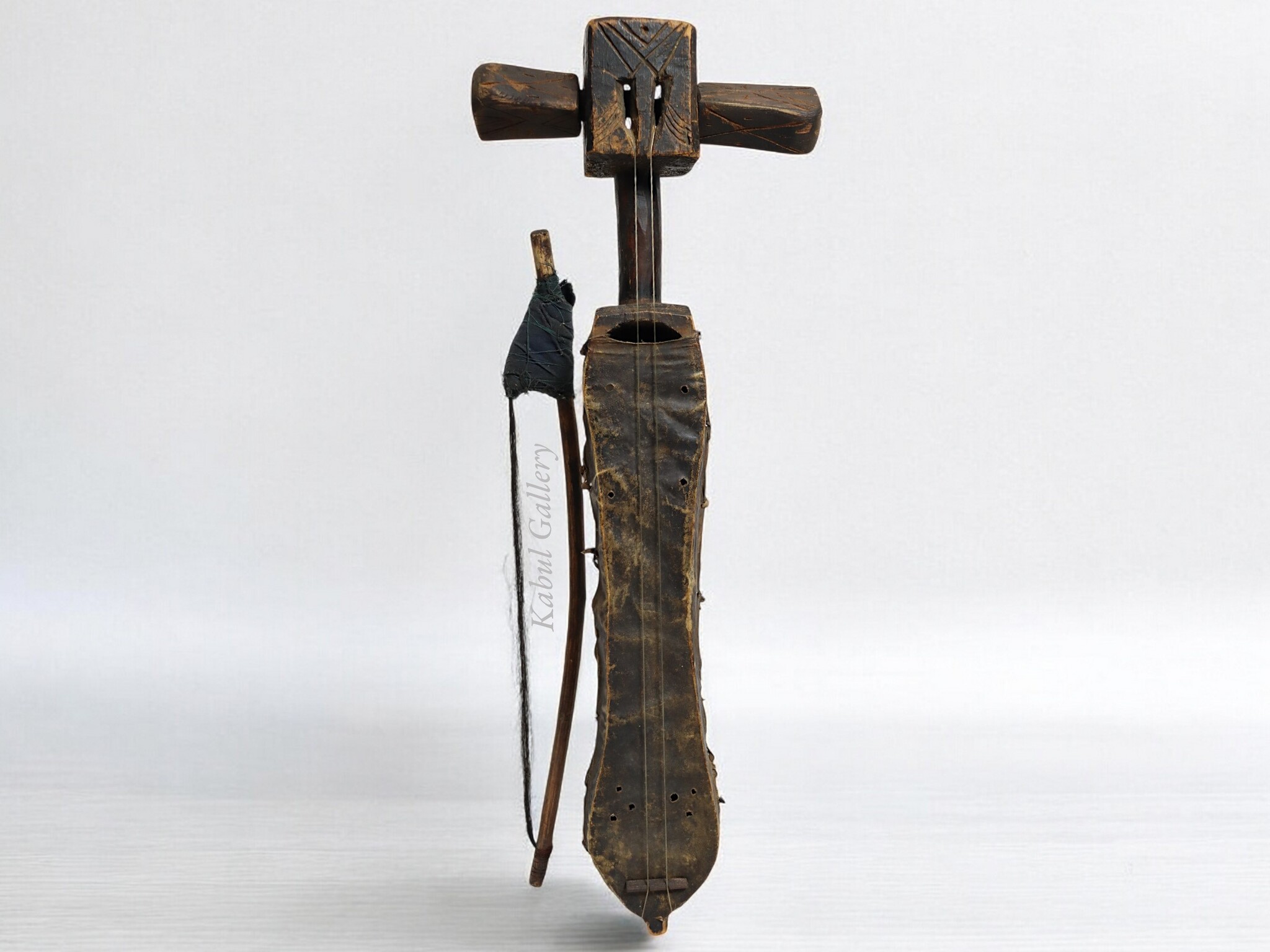 Antique rare original orient exotic musical instrument afghanistan Nuristan kohistan Sarangi. antique afghanistan Nuristan kohistan music 25/B