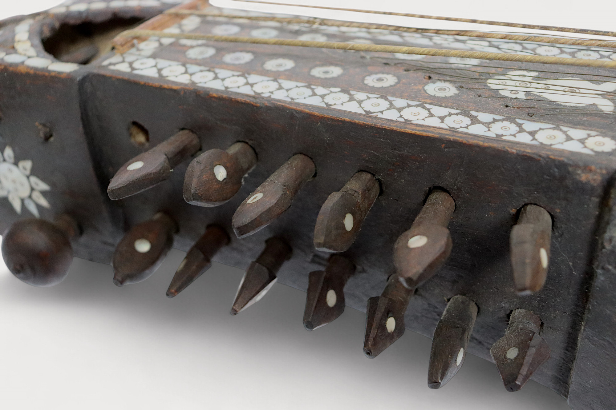 Antique rare original orient exotic musical instrument afghanistan Nuristan kohistan Sarangi. antique afghanistan   25/AFG