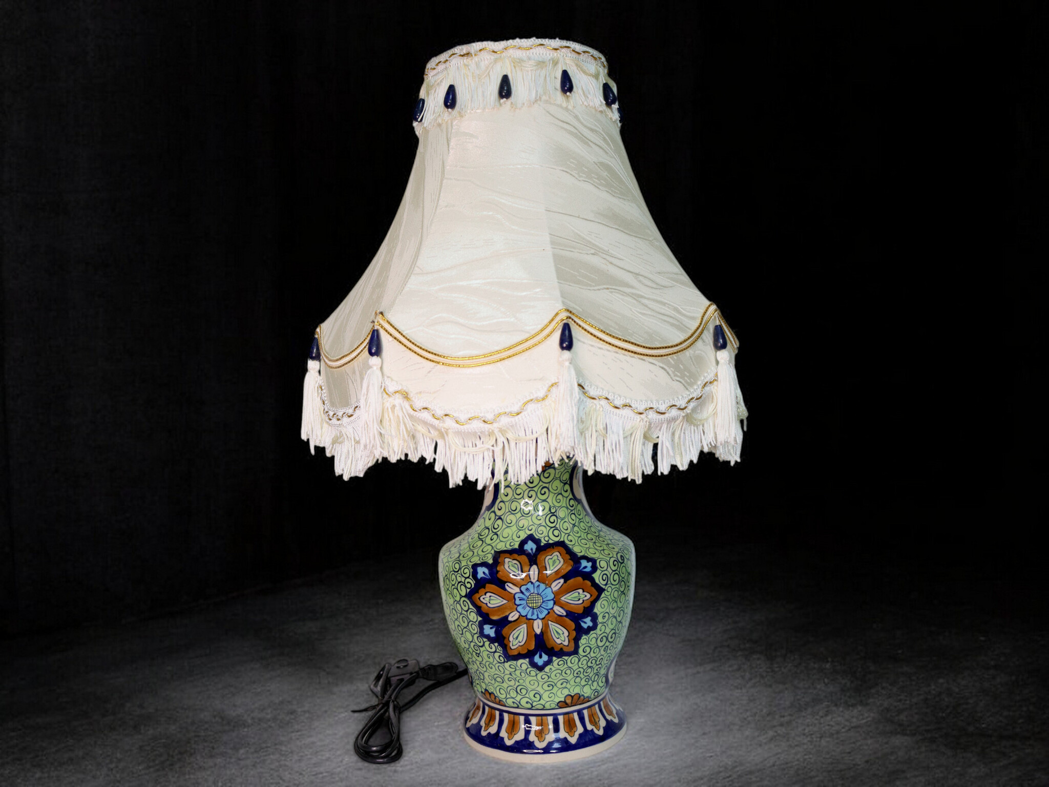 super large Multan ware Ceramic lamp base with islamic calligraphy blue and turquoise Iznik decoration No:25B