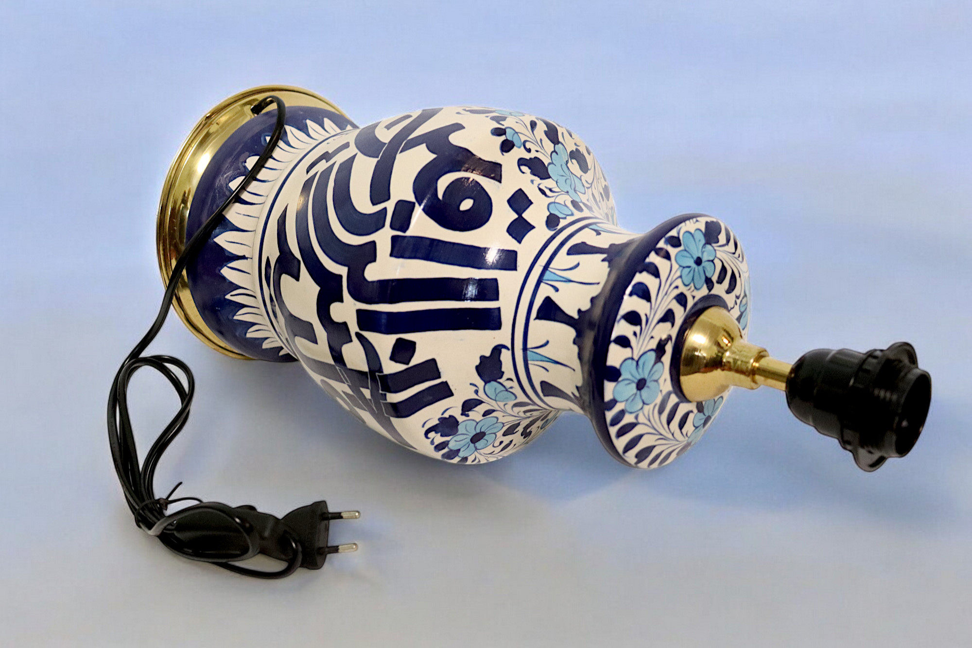 super large Multan ware Ceramic lamp base with islamic calligraphy blue and turquoise Iznik decoration و الله خیر الرازقین No:25C