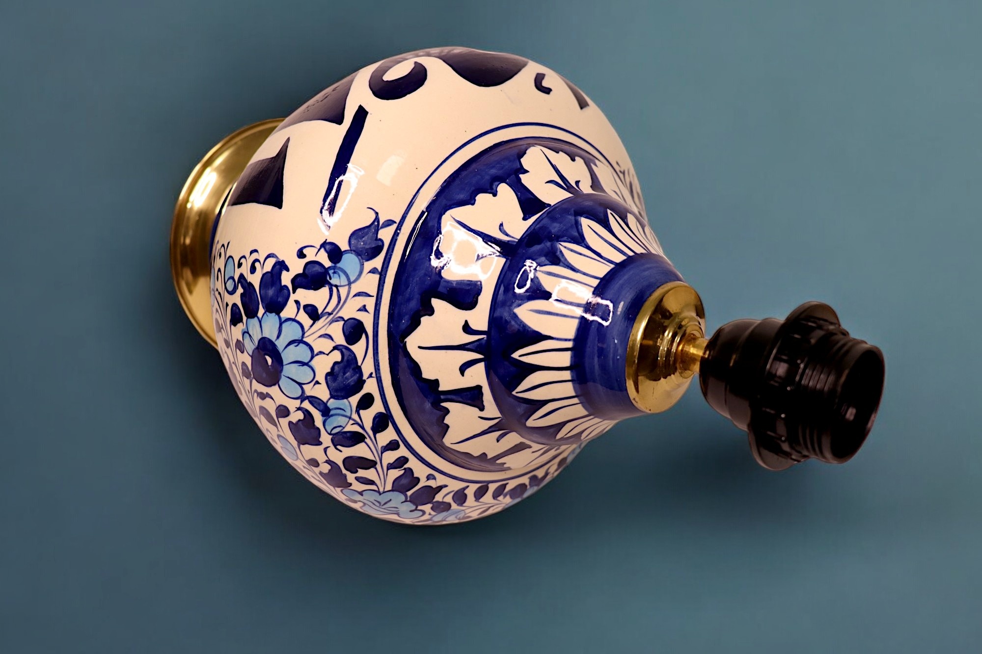 super large Multan ware Ceramic lamp base with islamic calligraphy blue and turquoise Iznik decoration الرحمن جل جلاله No:25F