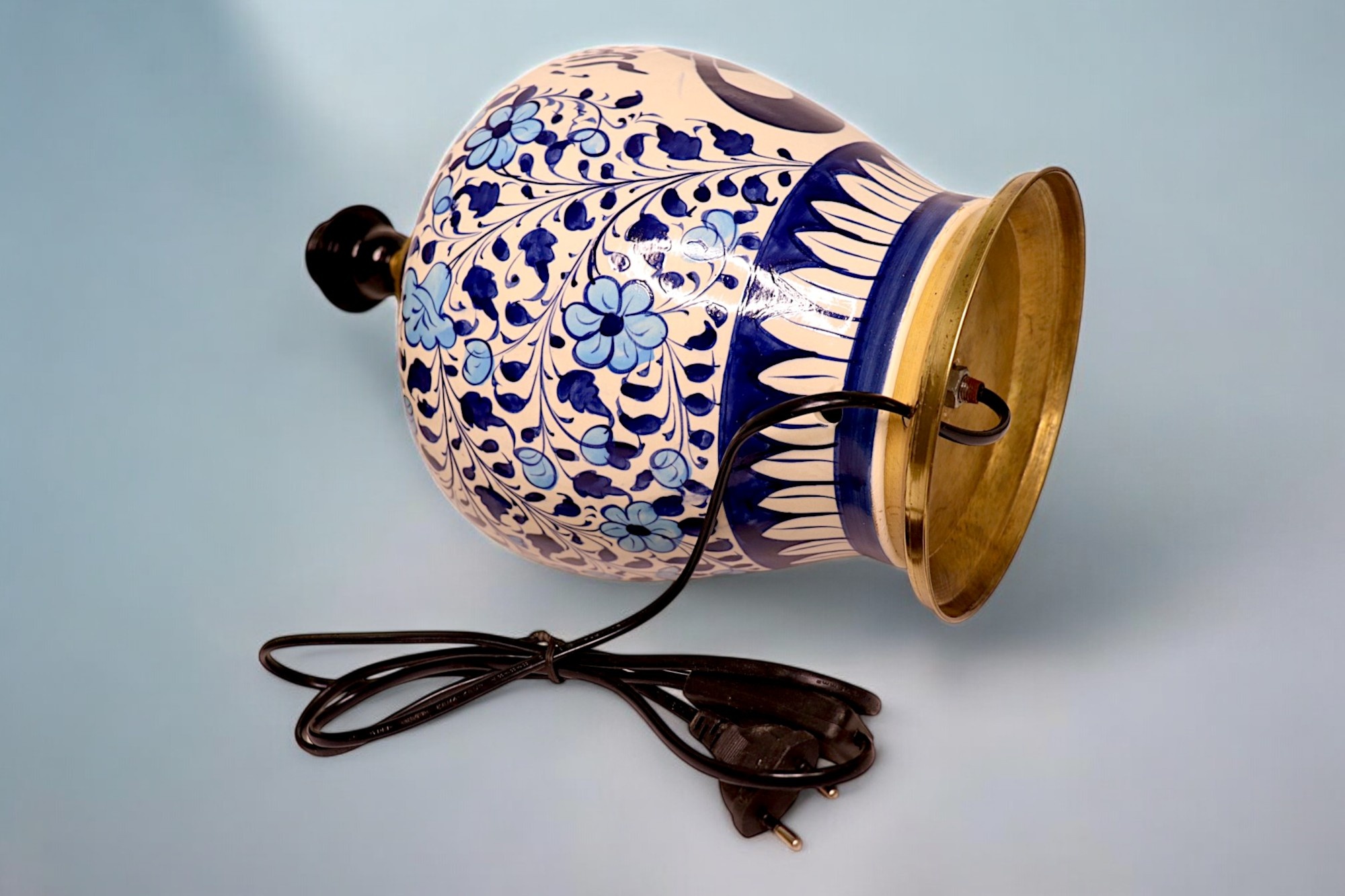 super large Multan ware Ceramic lamp base with islamic calligraphy blue and turquoise Iznik decoration الرحمن جل جلاله No:25F
