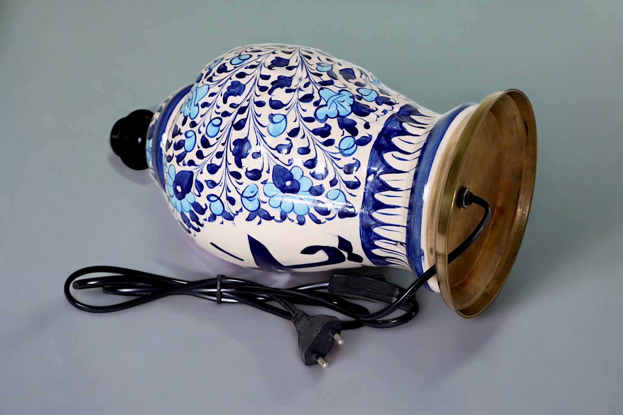 islamische handbemalte Keramik Lampenfuß aus Multan Iznik Lampe  یاحی یا قیوم Nr:25G