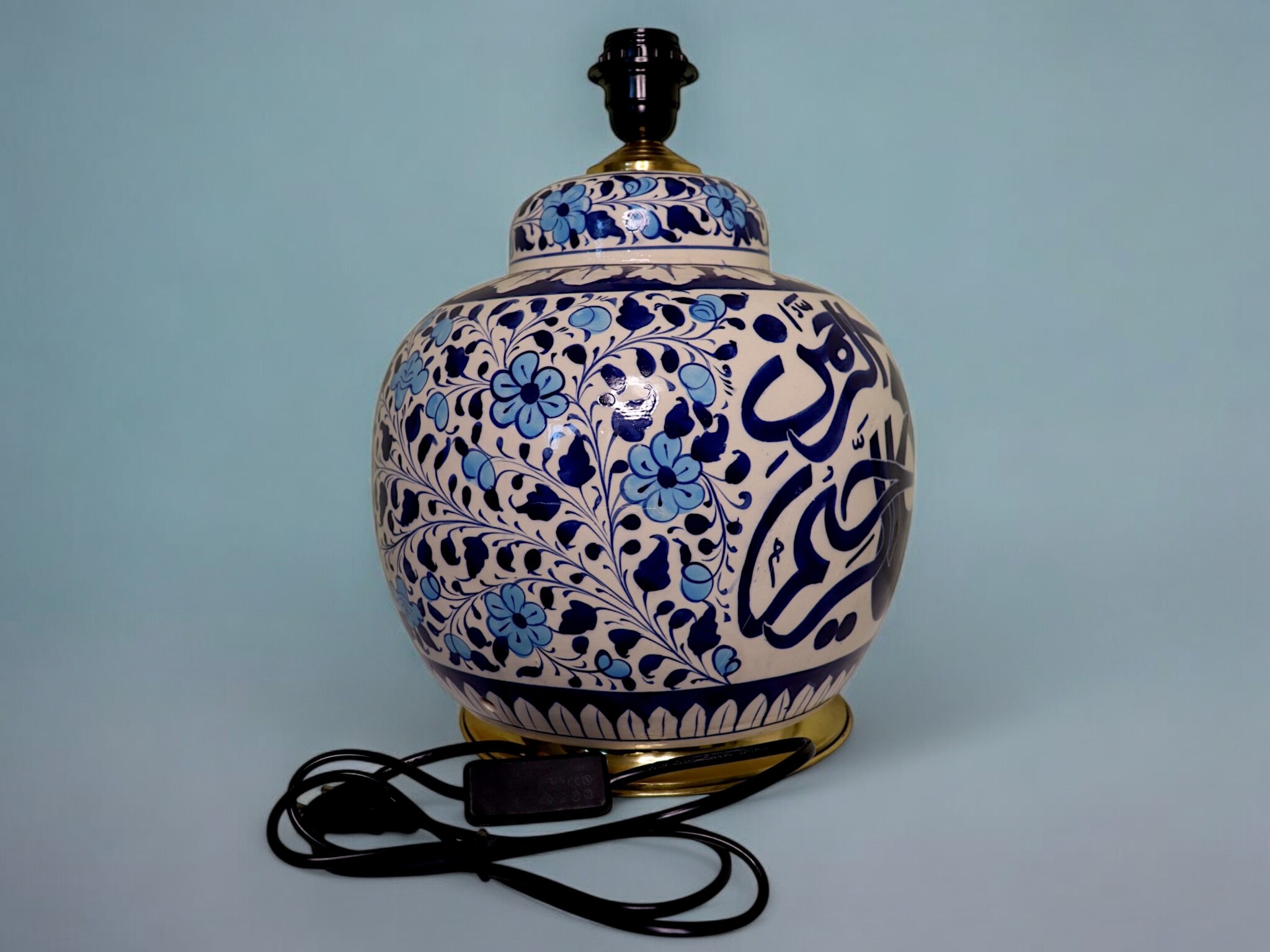 islamische handbemalte Keramik Lampenfuß aus Multan Iznik Lampe بسم الله الرحمن الرحيم Nr: 25L