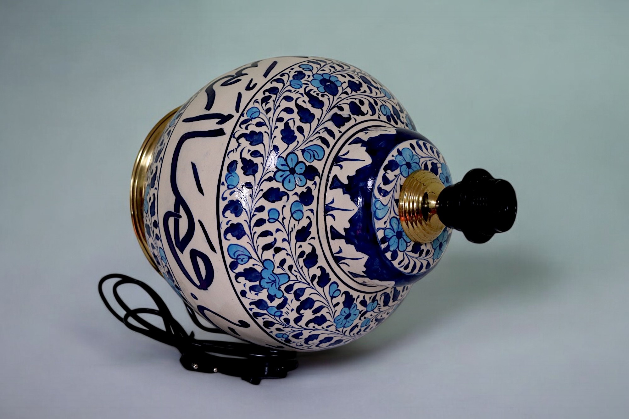 super large Multan ware Ceramic lamp base with islamic calligraphy blue and turquoise Iznik decoration وَمَا أَرْسَلْنَاكَ إِلَّا رَحْمَةً لِلْعَالَمِينَ No:25
