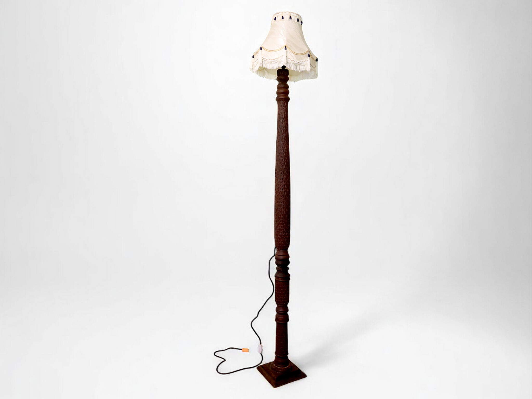 190 cm hoch vintage Massivholz und handgeschnitzte orientalische Lampe Stehlampe Stehleuchte Flurlampe aus Afghanistan Nuristan nr:25