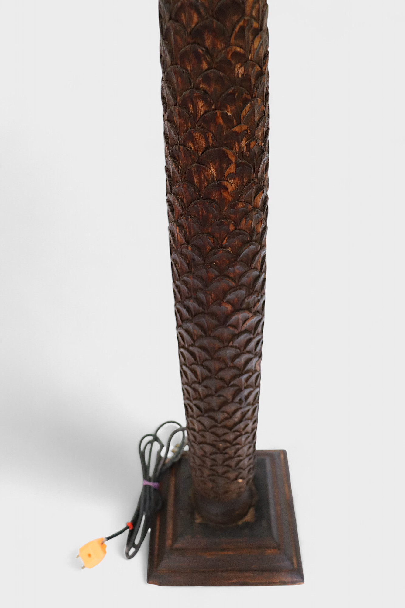 120 cm heigh vintage handmade solid wood and hand-carved oriental lamp Nuristan Afghanistan Standard lamp Tall lamp Classic floor lamp No:25M