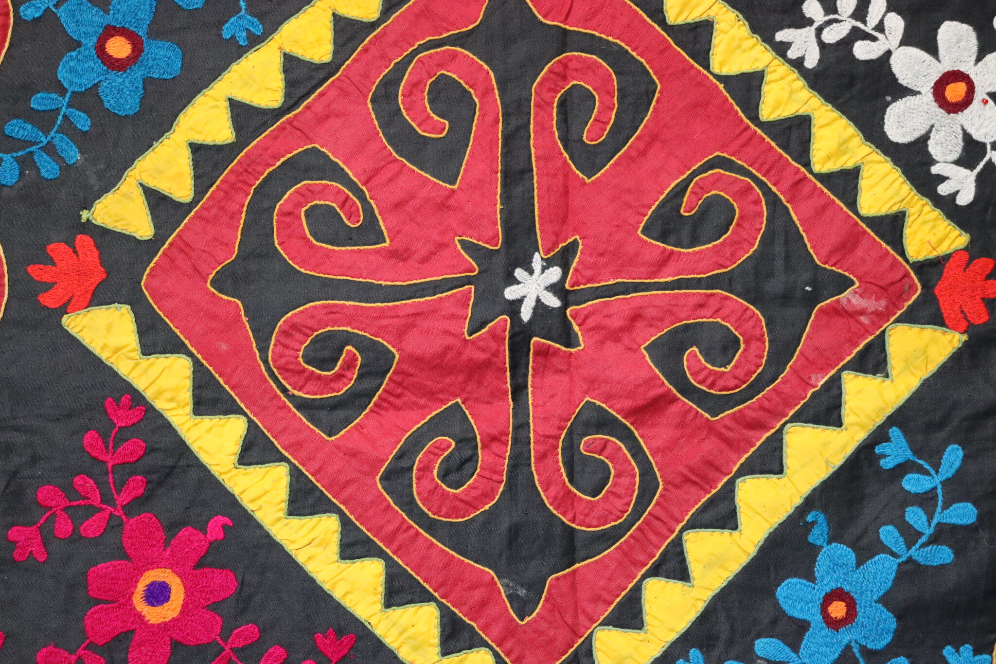 198x115 cm Antik Reich bestickte Lakai Stickerei Patchwork Wandbehang   Nr: eb25/1