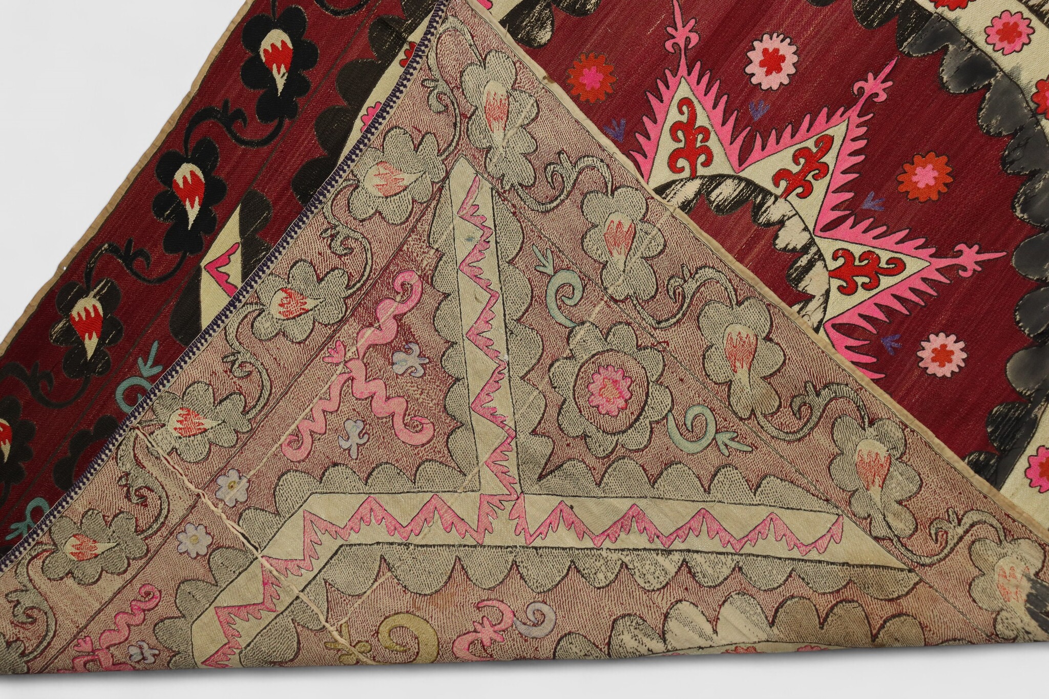 220x135 cm Hand Embroidered suzani from Uzbekistan.Tablecloth, Wall hanging, Bedspread,Bedcover No.eb25/1