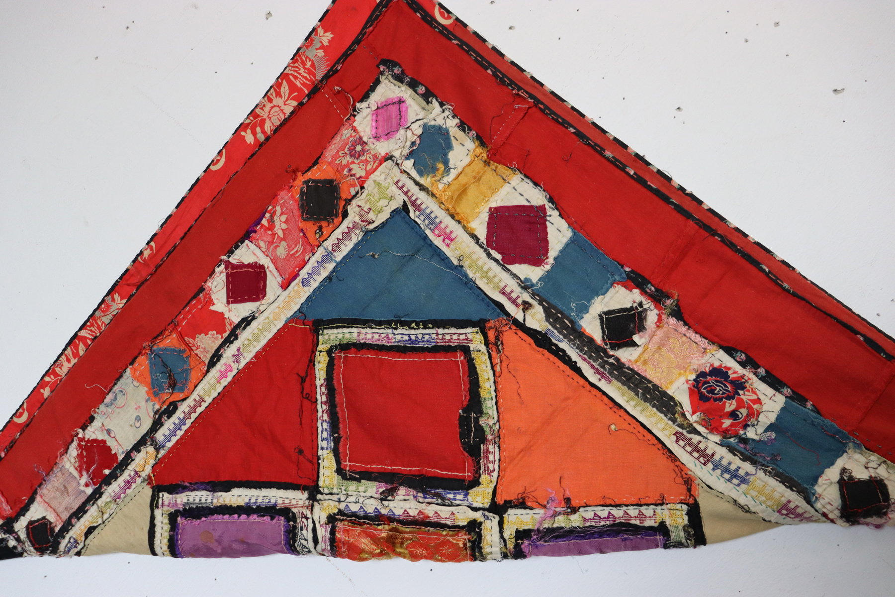 Antik Reich bestickte Lakai Stickerei Patchwork Wandbehang   Nr: US-4