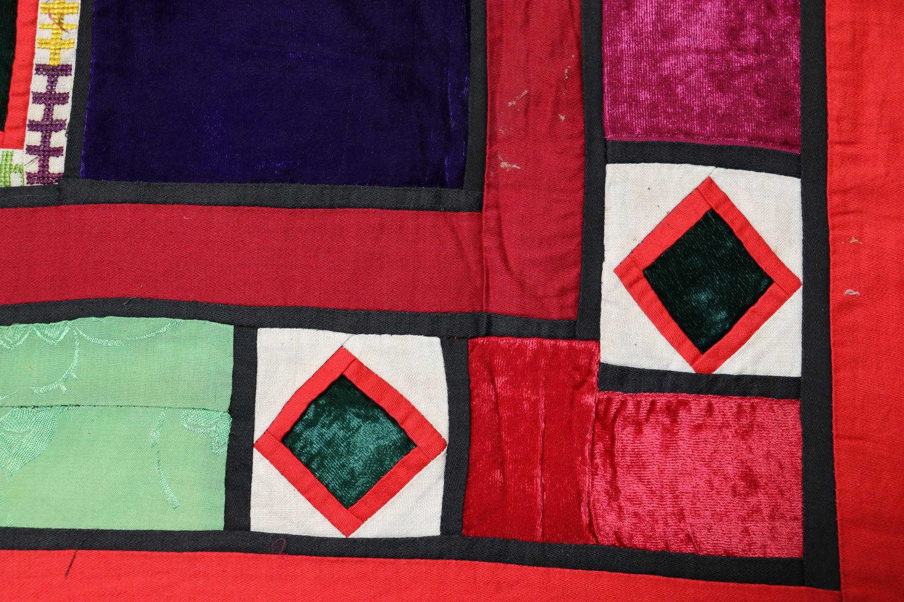 Antik Reich bestickte Lakai Stickerei Patchwork Wandbehang   Nr: US-5