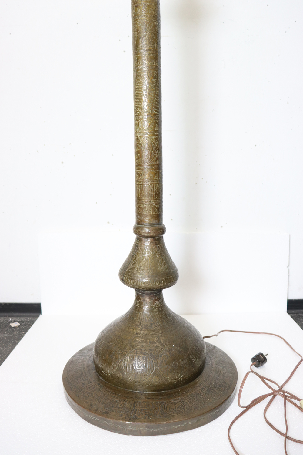 Antik  orientalisch Ägyptische Marokko Nahost / Islamische Messing Stehlampe stehleuchte aus dem 19. Jahrhundert