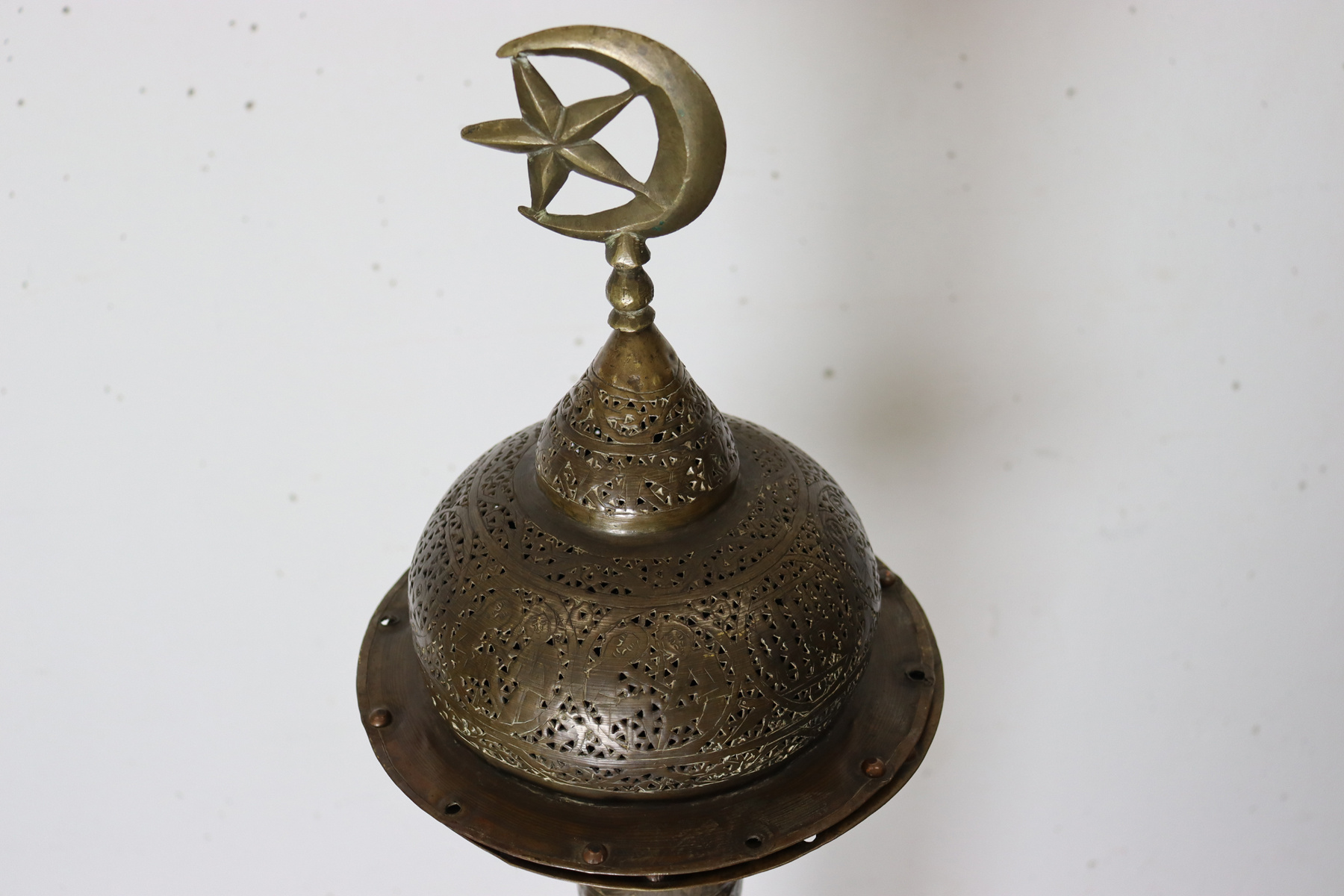Antique Islamic oriental brass floor lamp standard lamp from the 19th c. Egyptian Middle Eastern