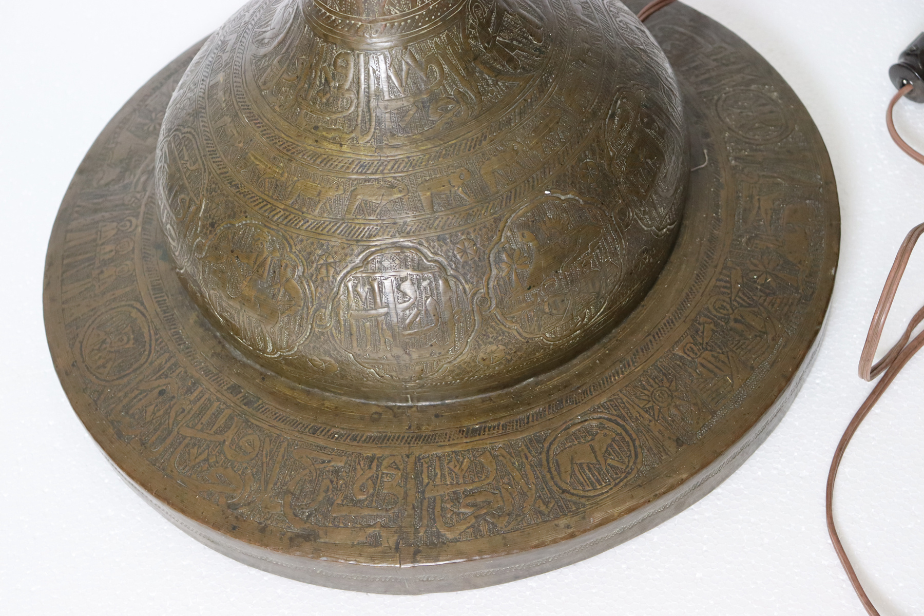 Antique Islamic oriental brass floor lamp standard lamp from the 19th c. Egyptian Middle Eastern