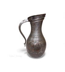 Antiker handgefertigter Wasserkrug aus gehämmertem Kupfer 25 - G