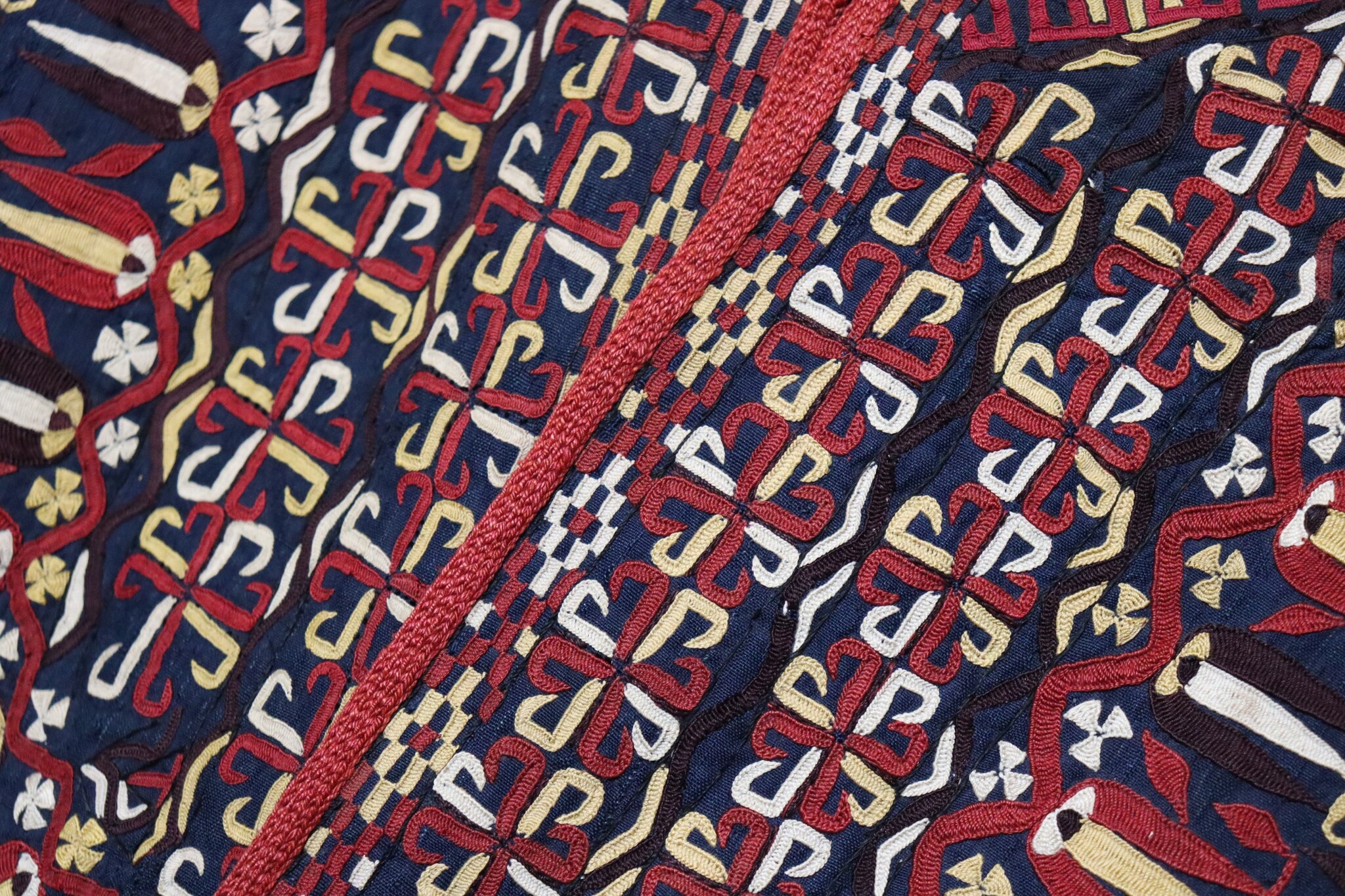 antik Orient Turkmenische Nomaden Chirpy Mantel khalat afghan uzbek kleid afghanistan hand bestickt kostüm Chapan Turkmen Tekke Chyrpy Schwarz  9052/24