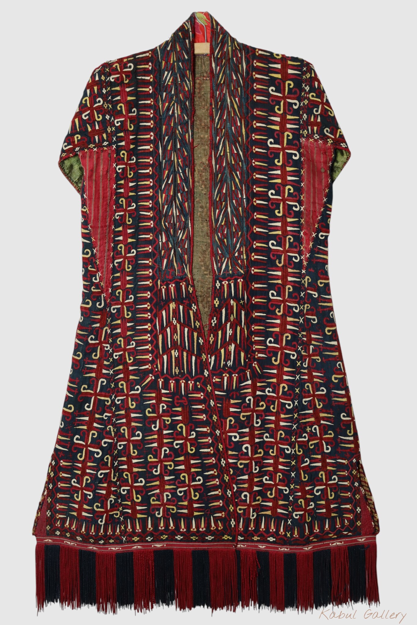 antique embroidered Woman’s Tekke Turkmen Mantle chyrpy robe Coat 19th Century black 9052/23