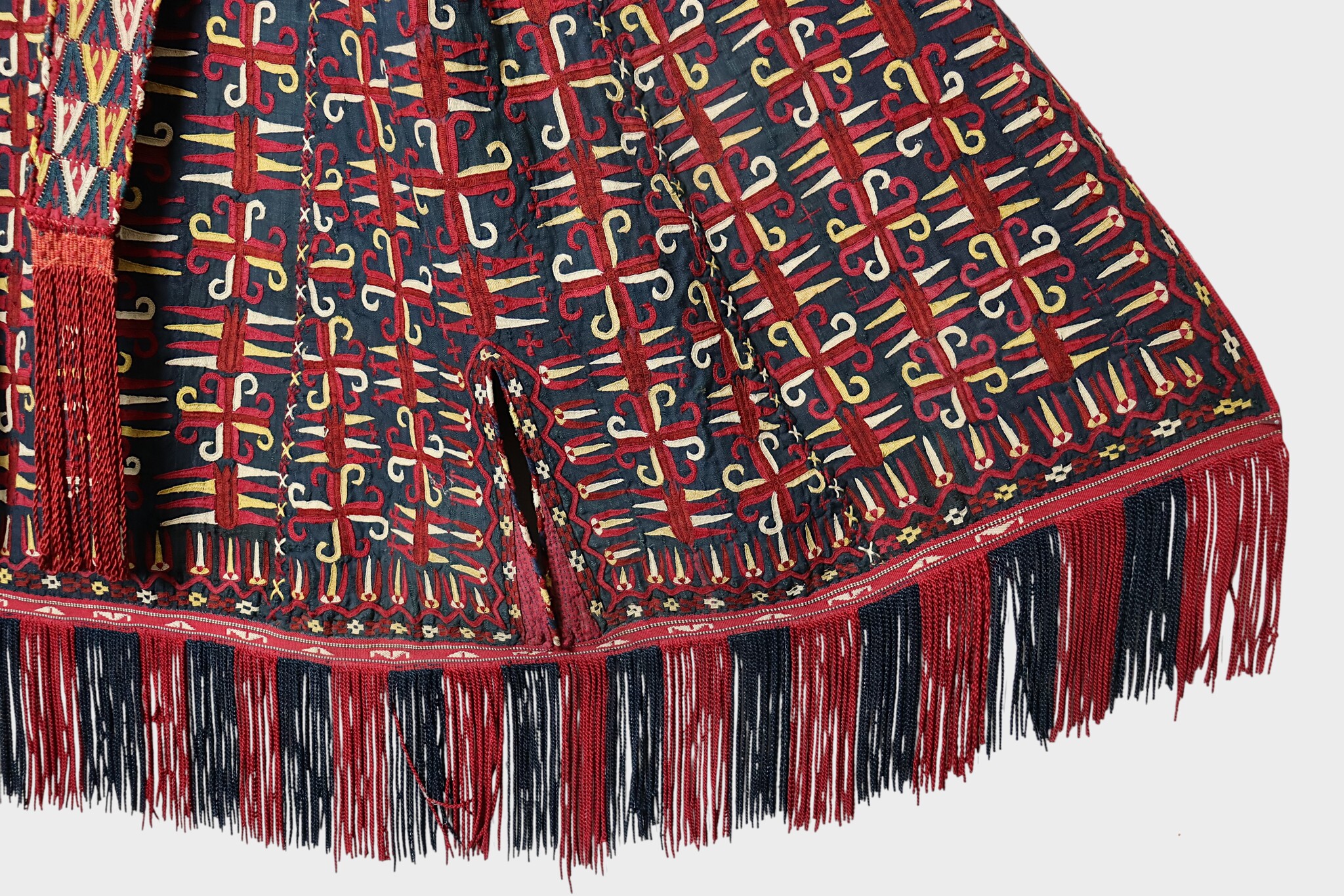 antik Orient Turkmenische Nomaden Chirpy Mantel khalat afghan uzbek kleid afghanistan hand bestickt kostüm Chapan Turkmen Tekke Chyrpy Schwarz  9052/23