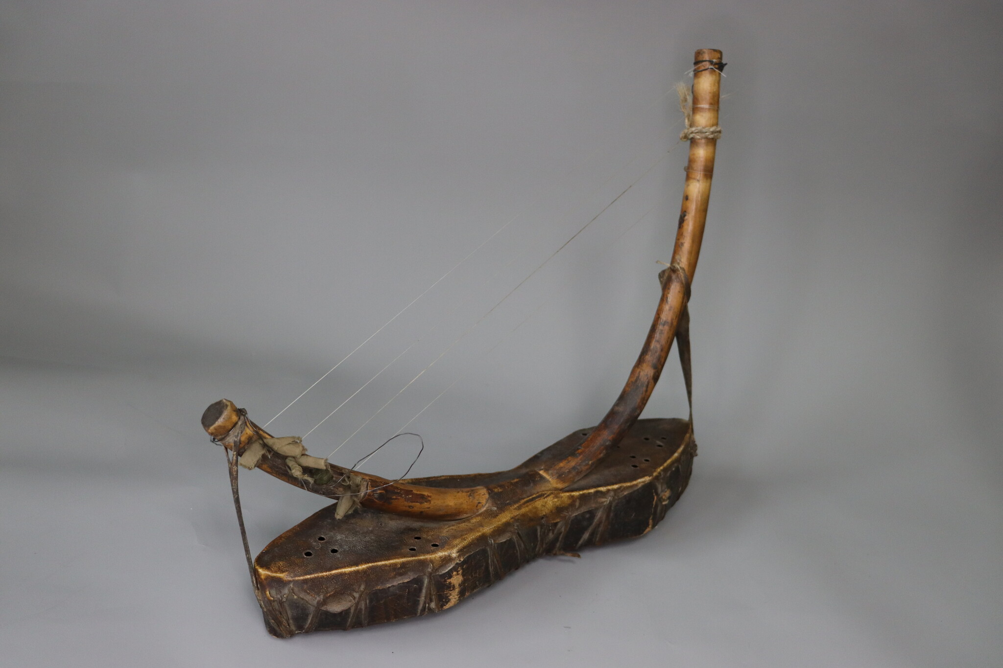 antik orient exotische Musikinstrument afghanistan Nuristan kohistan harp waj wuj musik Nr:26A