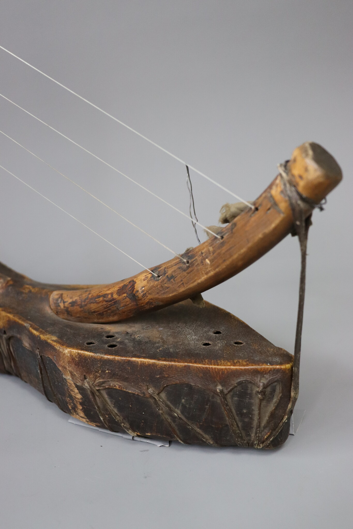antique orient exotic musical instrument  afghanistan Nuristan kohistan harp waj wuj musik. 26A
