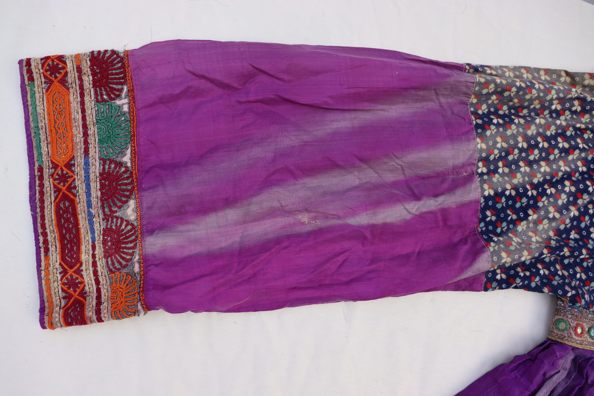 antik Nomaden kuchi Tracht  violett  18/11