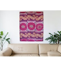 155x123 cm Antike  usbekische Seide Ikat  Wandbehang  auf Holz gespannt