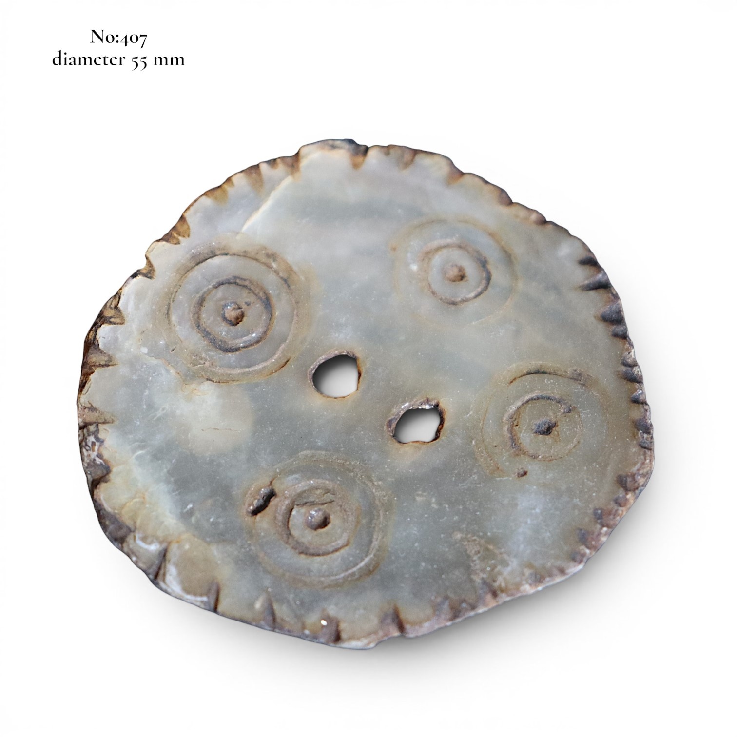 antik Vintage- Knöpfe aus handgeschnittenem Muschelhorn aus Gilgit im Swat-Tal in Nordpakistan